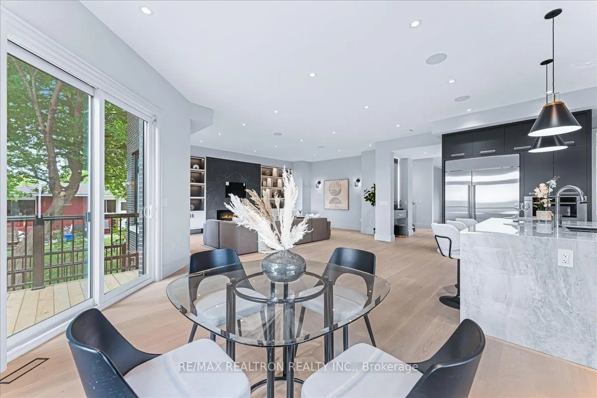 275 Reiner Rd