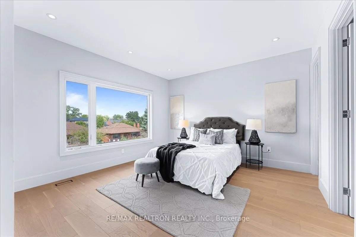 275 Reiner Rd