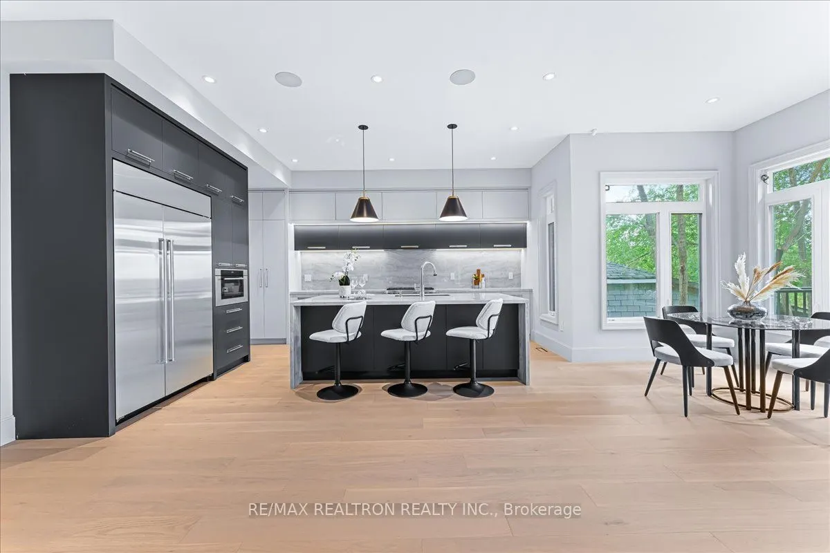 275 Reiner Rd
