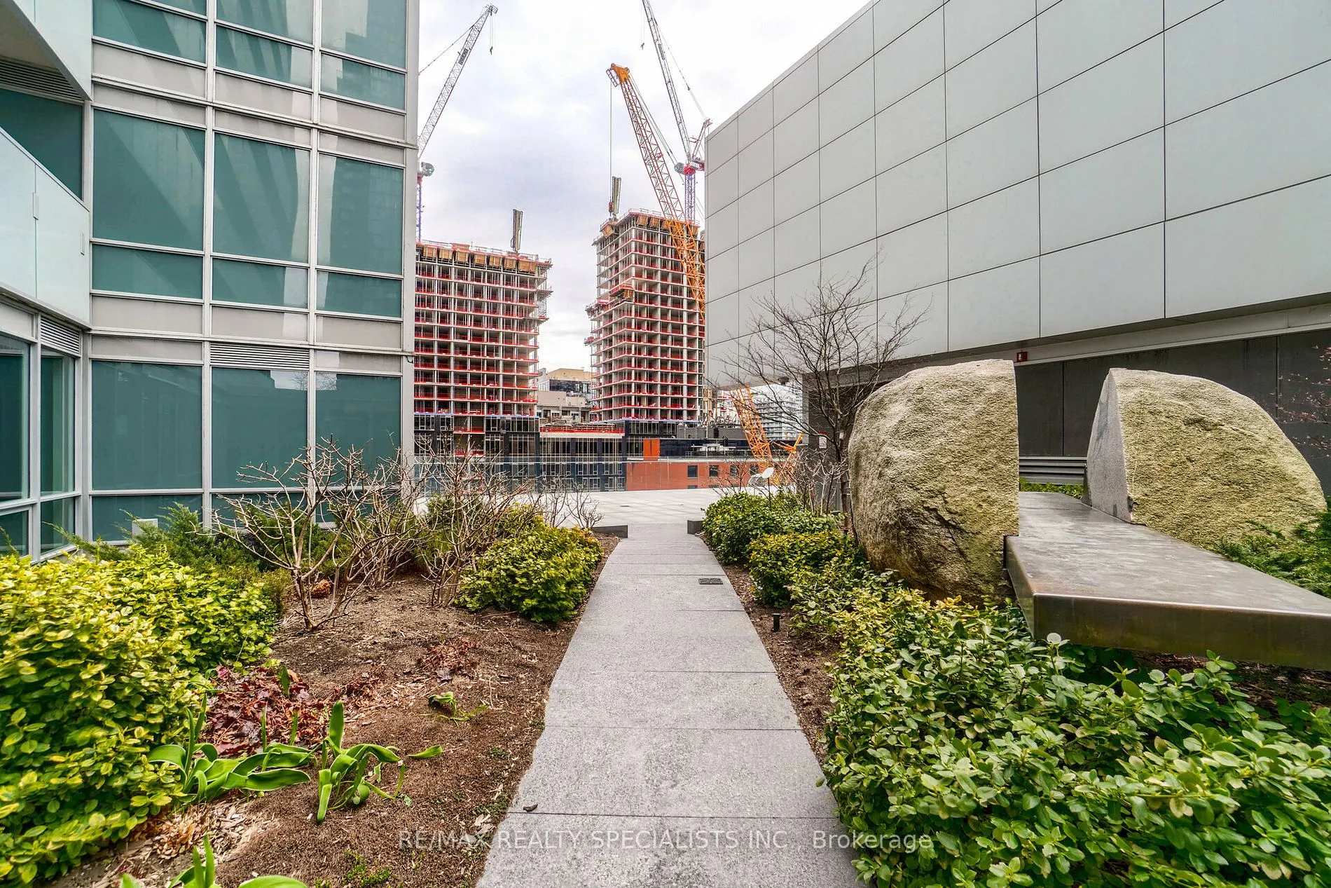 80 John St, #2910