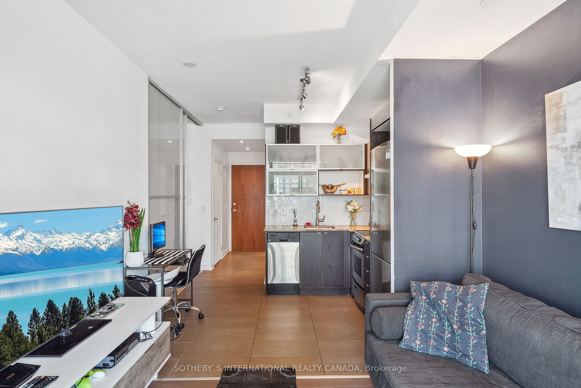 170 Fort York Blvd, #2405