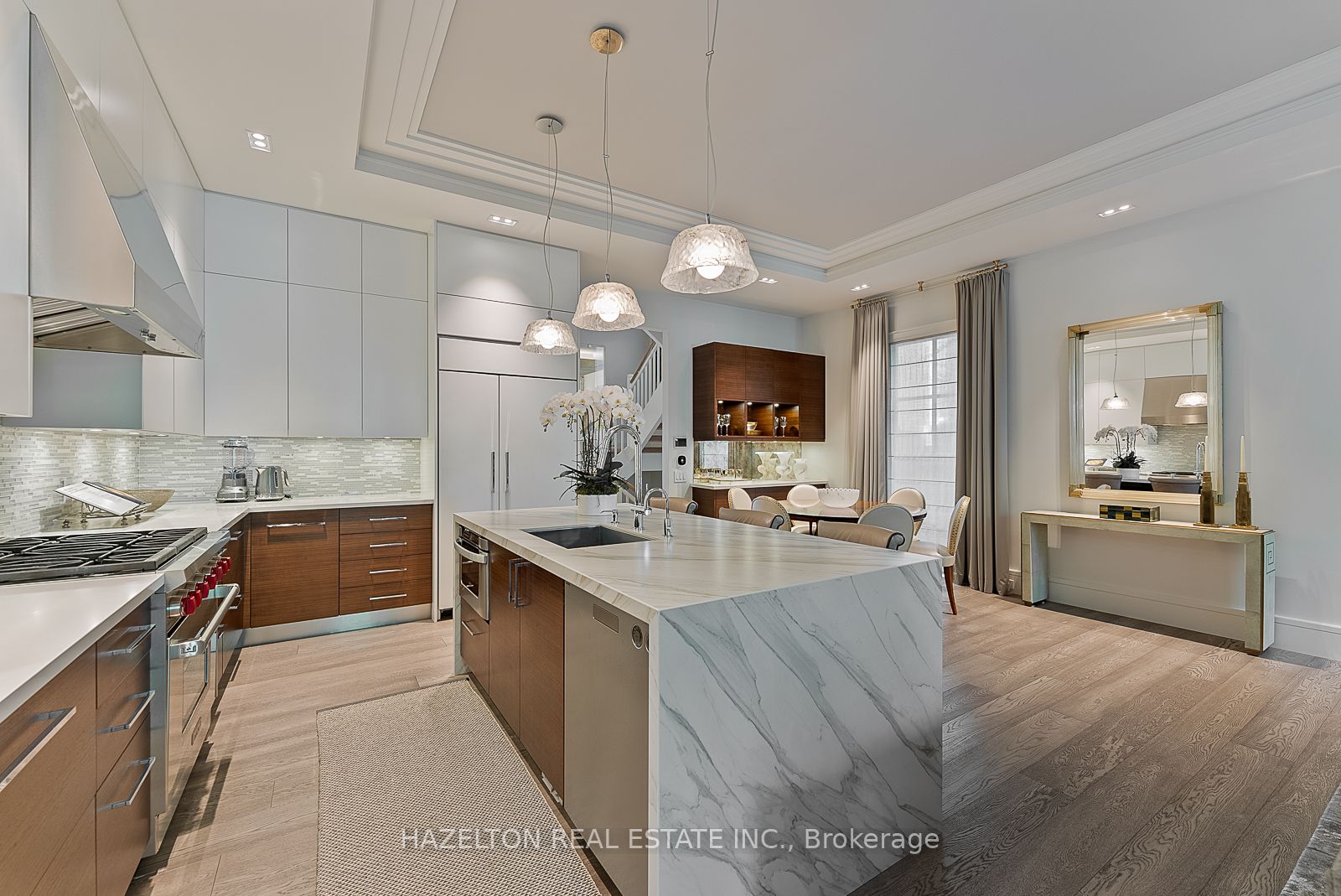 9 Parkwood Ave