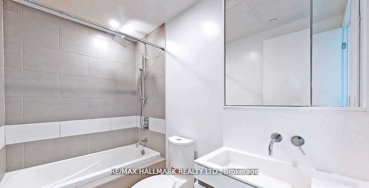 197 Yonge St, #3114