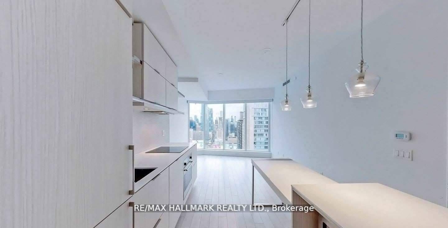 197 Yonge St, #3114