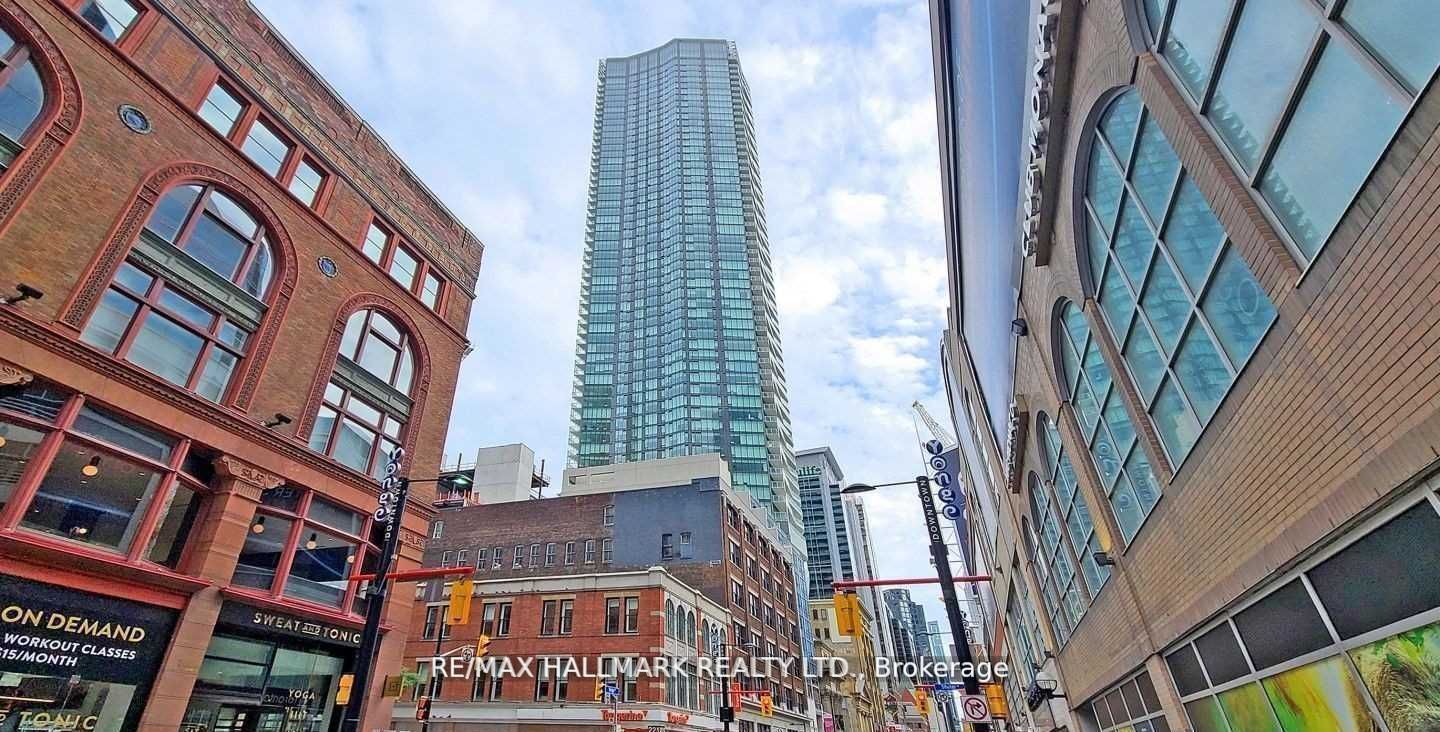 197 Yonge St, #3114