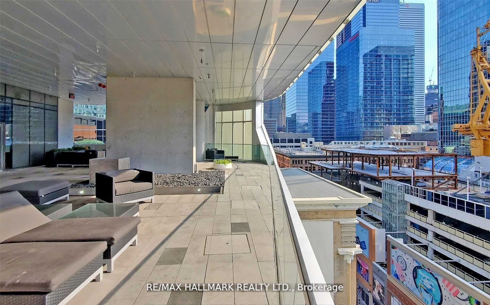 197 Yonge St, #3114