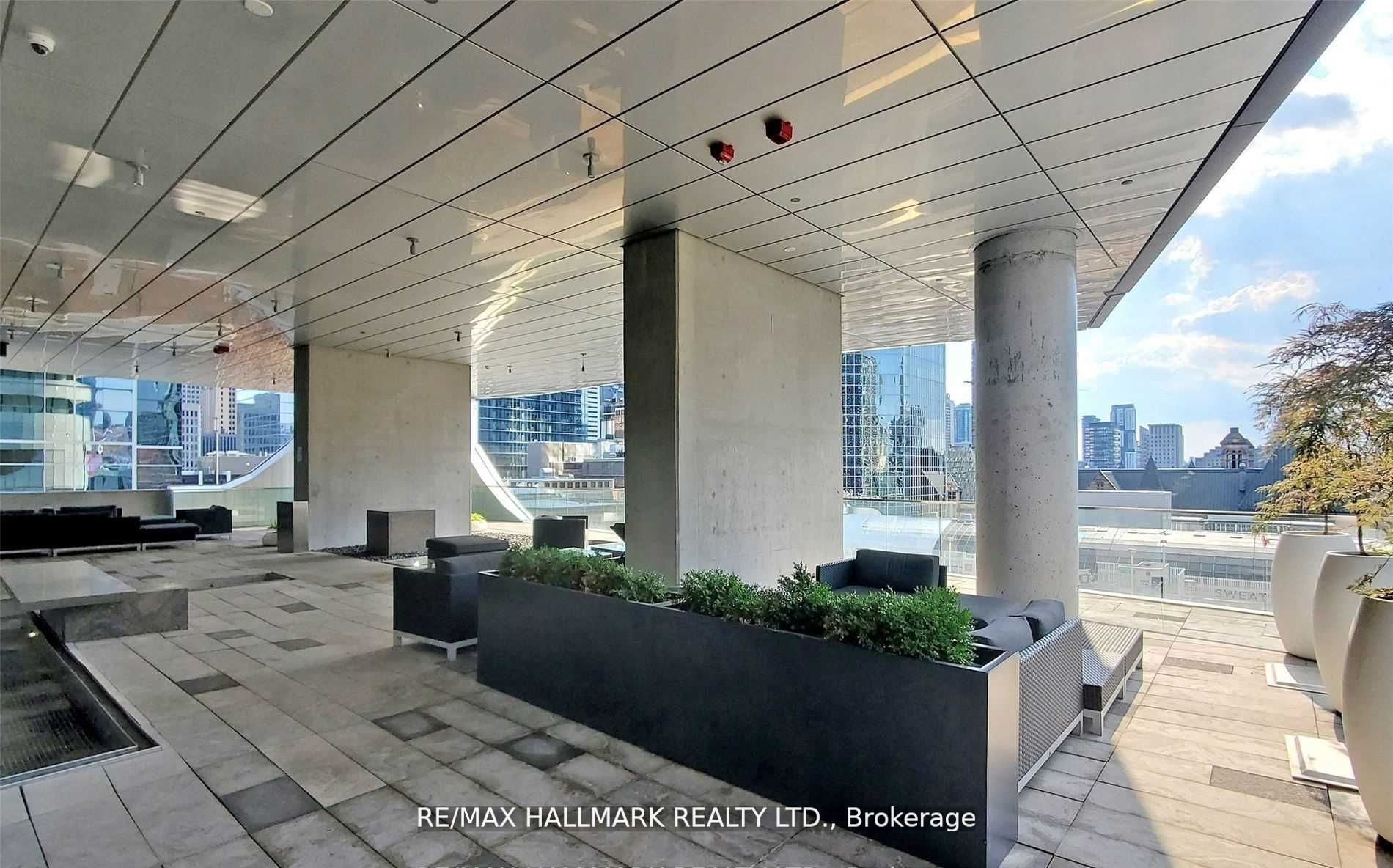 197 Yonge St, #3114