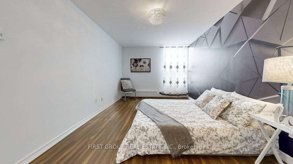 60 Pavane Linkway Way, #502