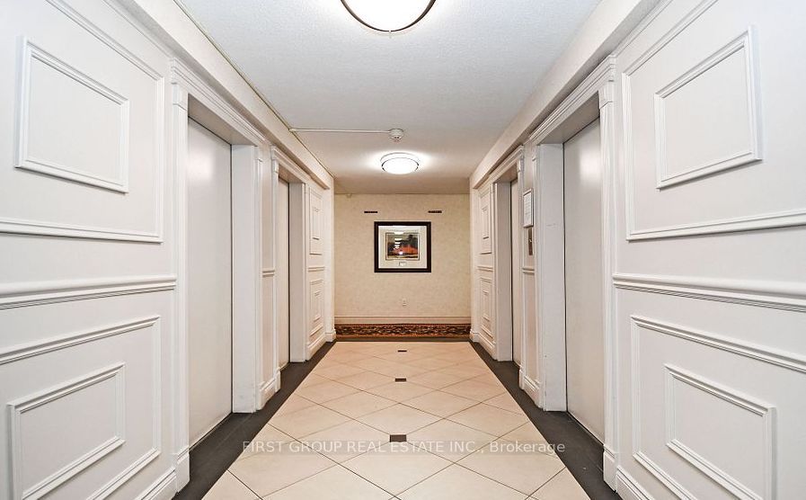 60 Pavane Linkway Way, #502