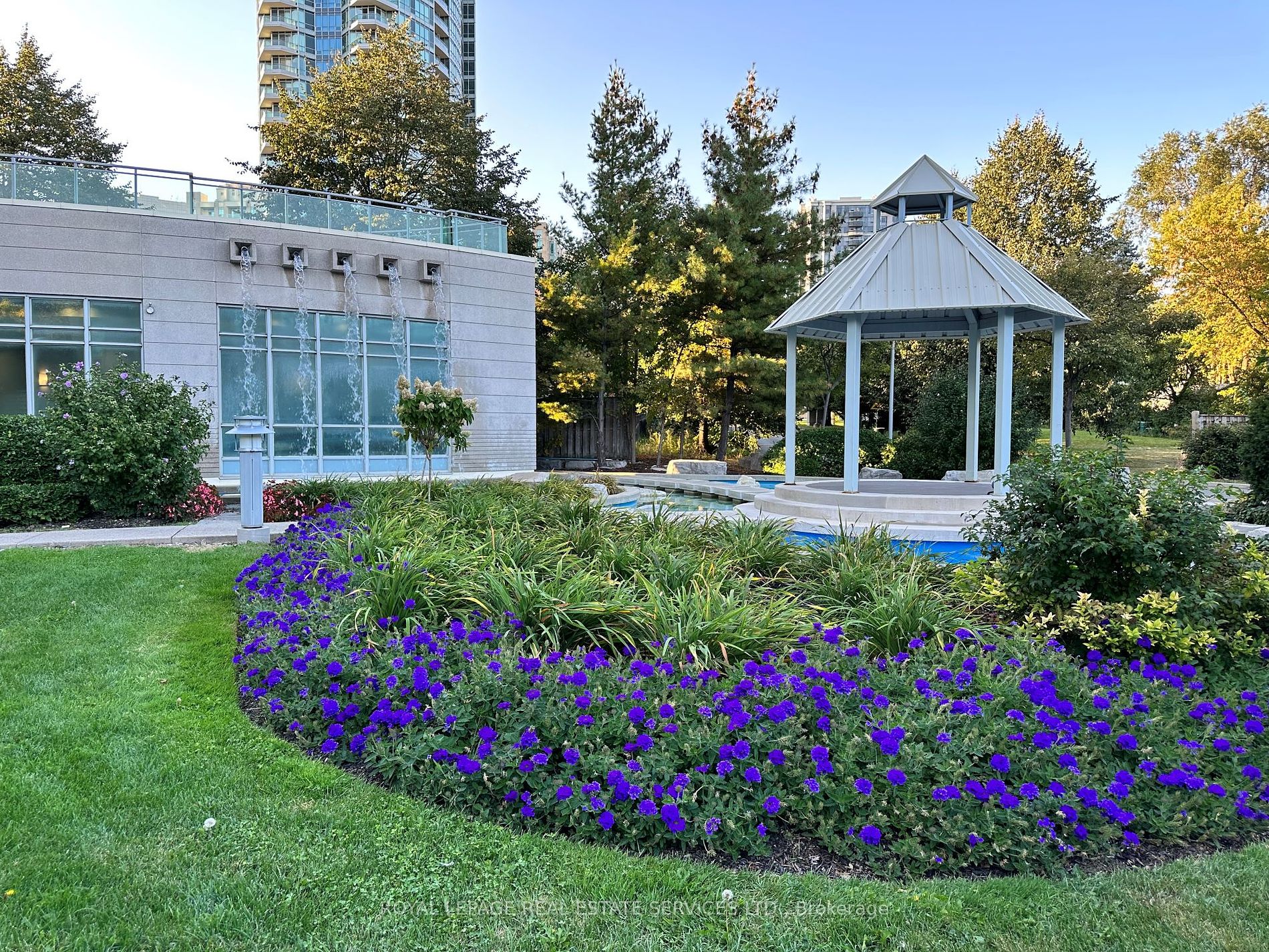 60 Byng Ave, #1502