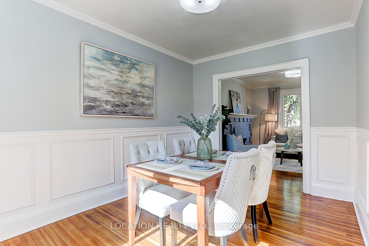 89 Lawrence Ave W