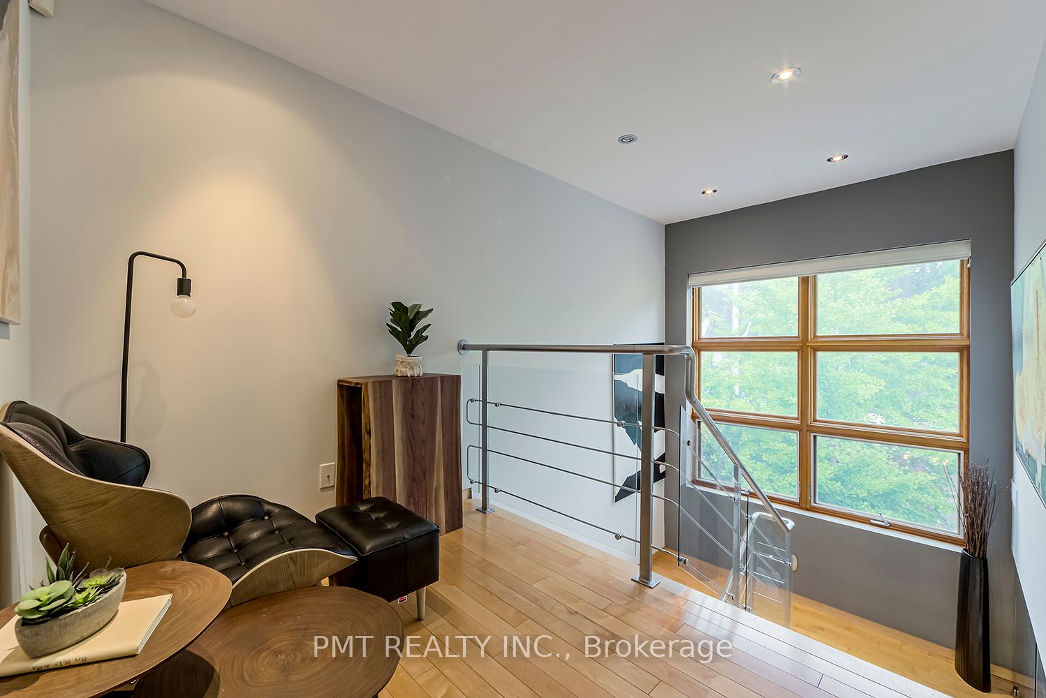 19 Clarendon Ave