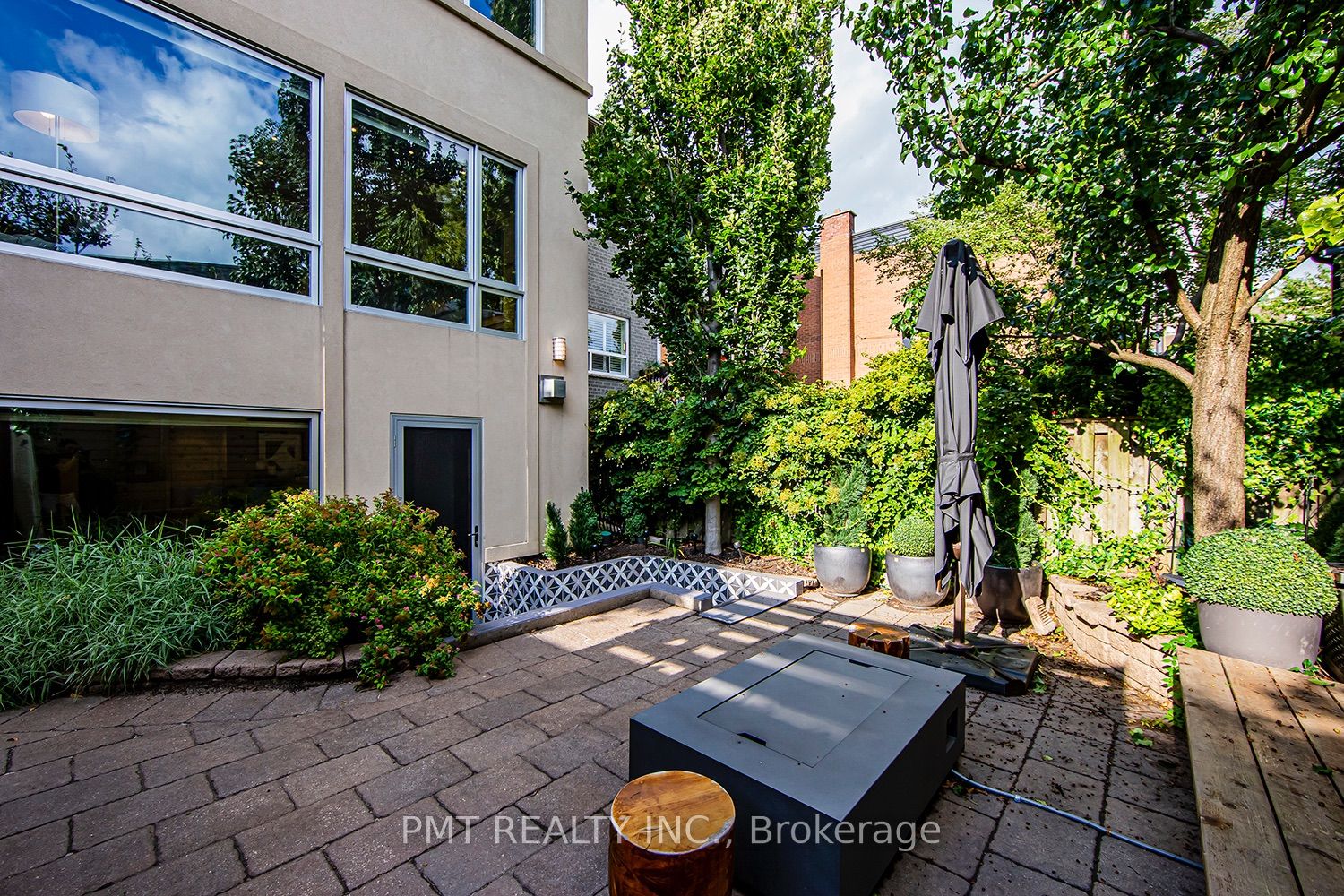 19 Clarendon Ave