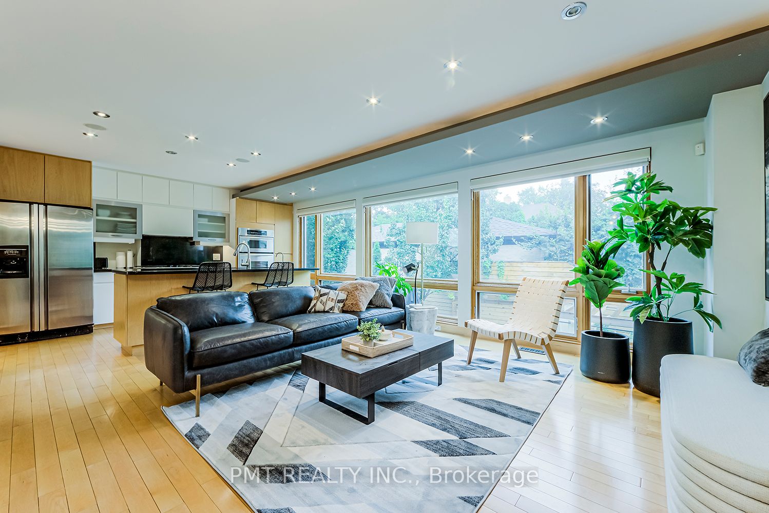 19 Clarendon Ave