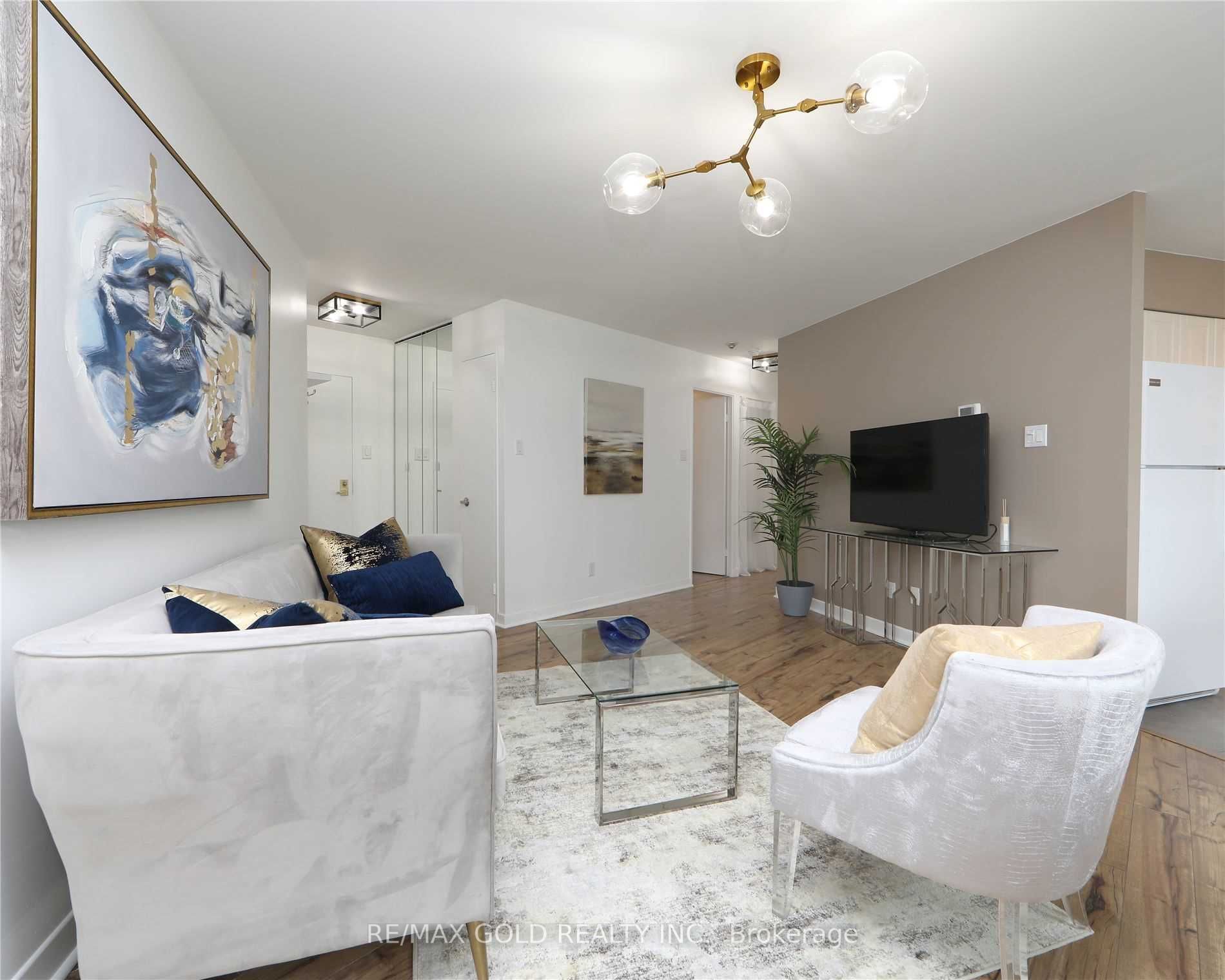 260 Queens Quay W, #1406
