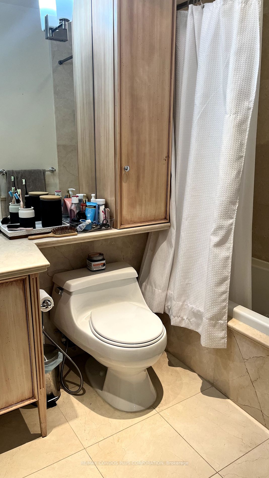 33 Delisle Ave, #904