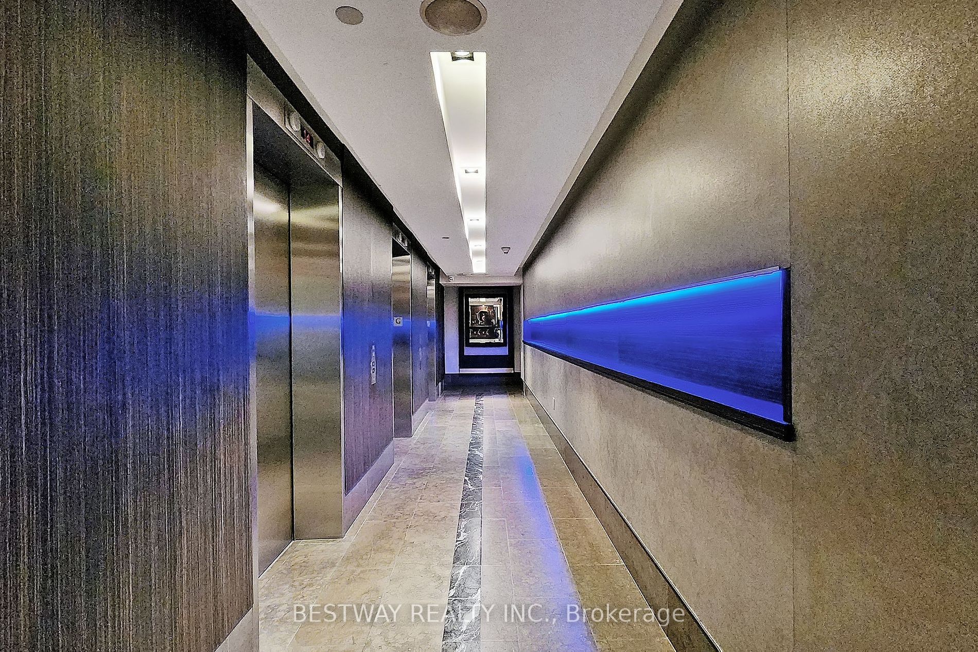 200 Victoria St, #1008