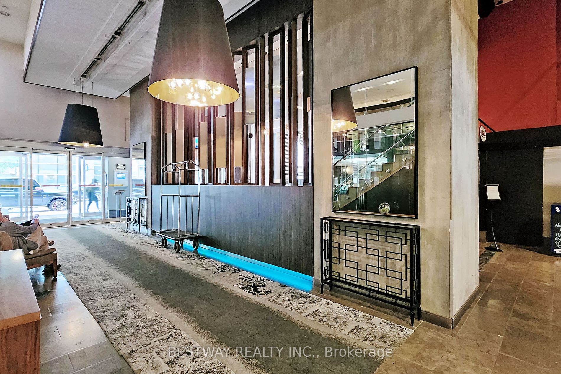 200 Victoria St, #1008