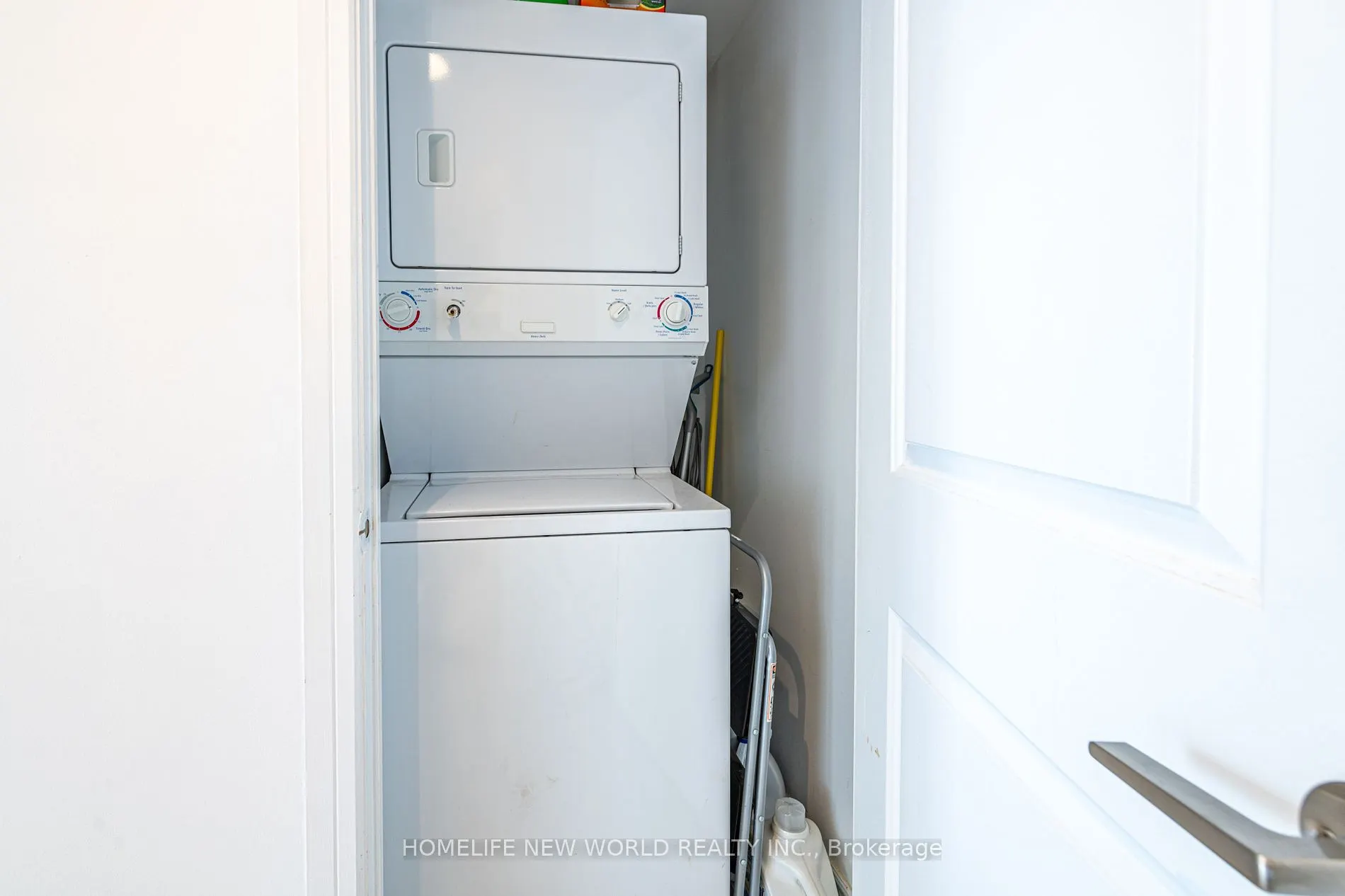 31 Bales Ave, #2103