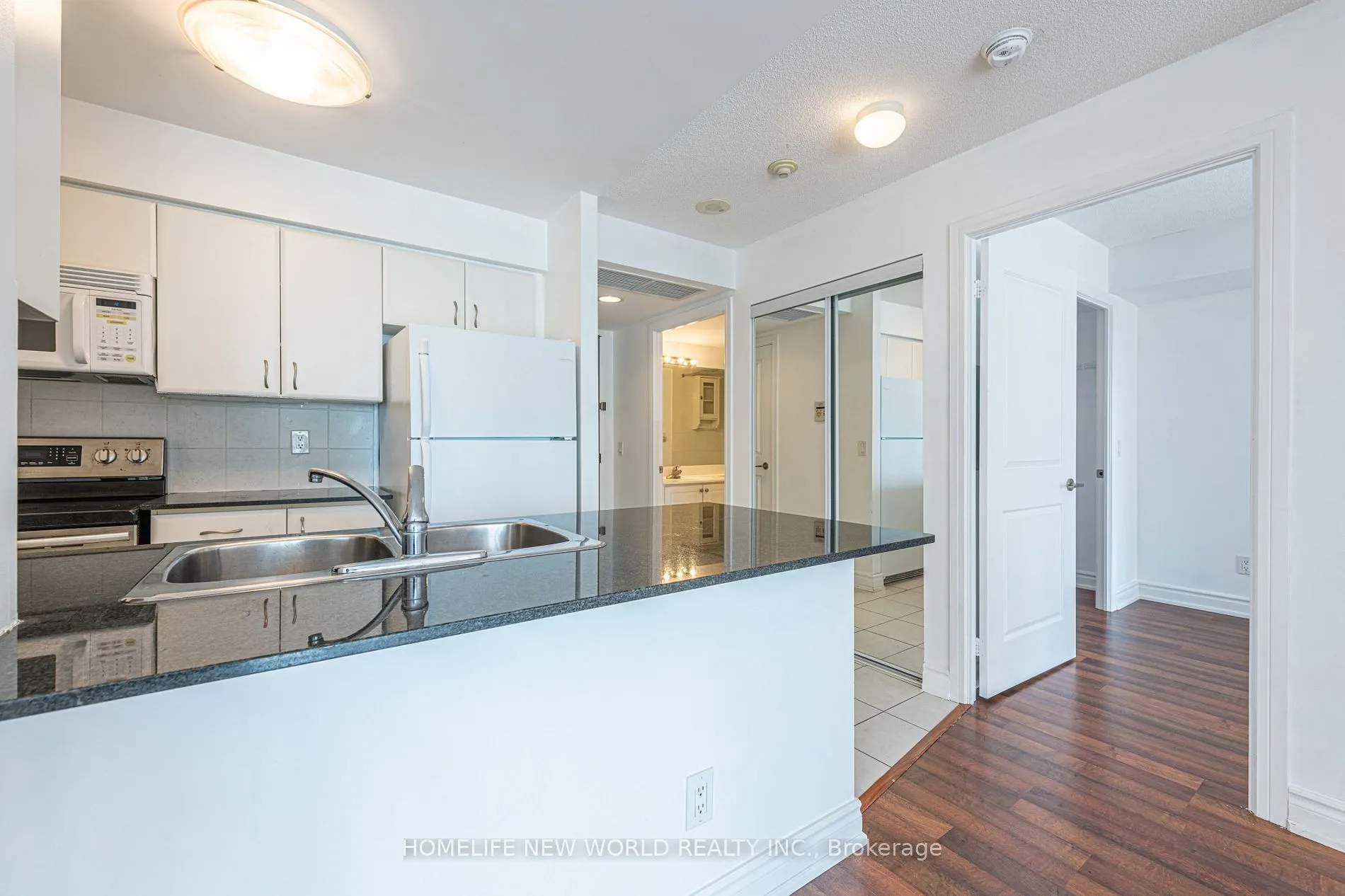 31 Bales Ave, #2103