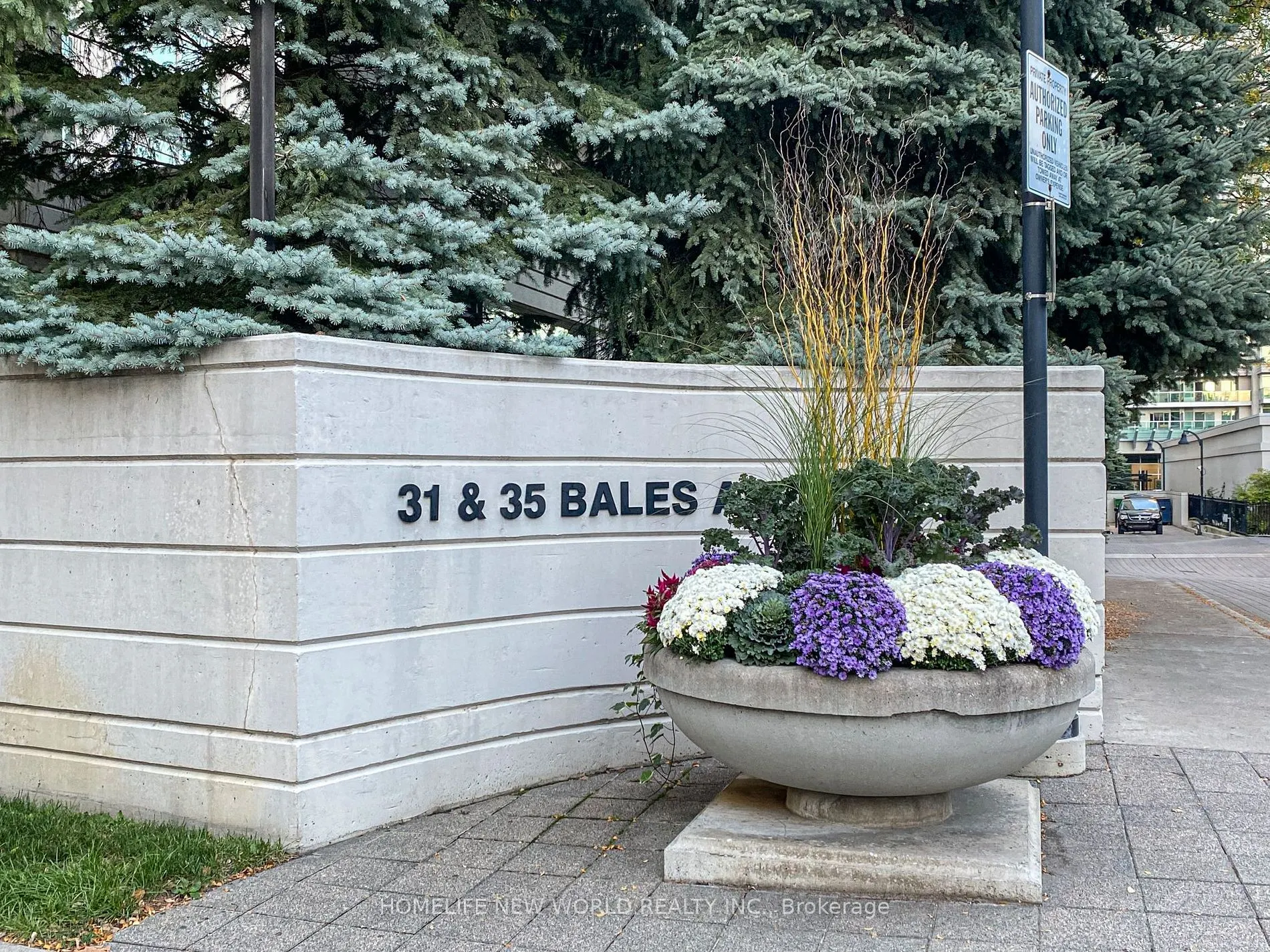 31 Bales Ave, #2103