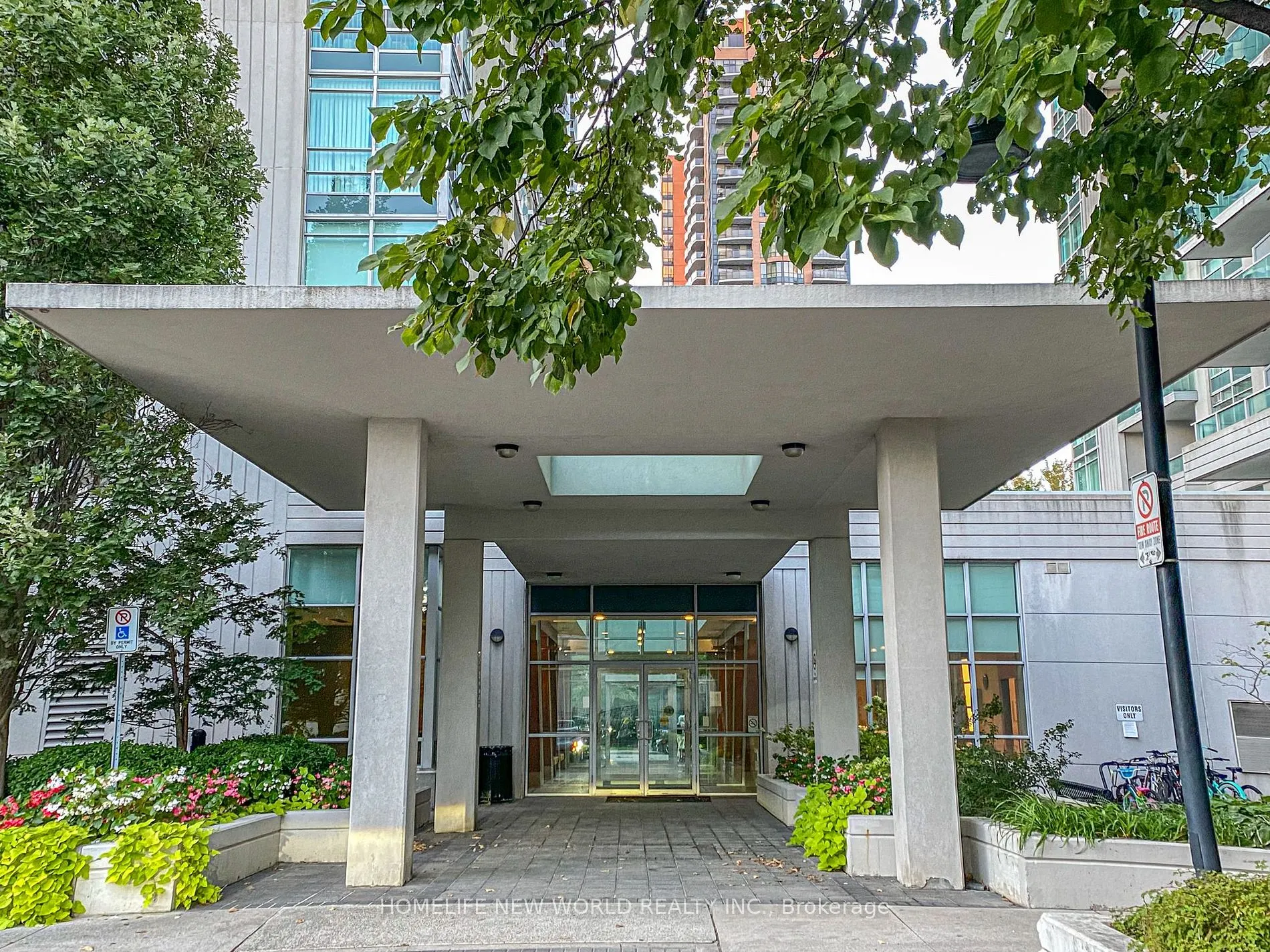 31 Bales Ave, #2103