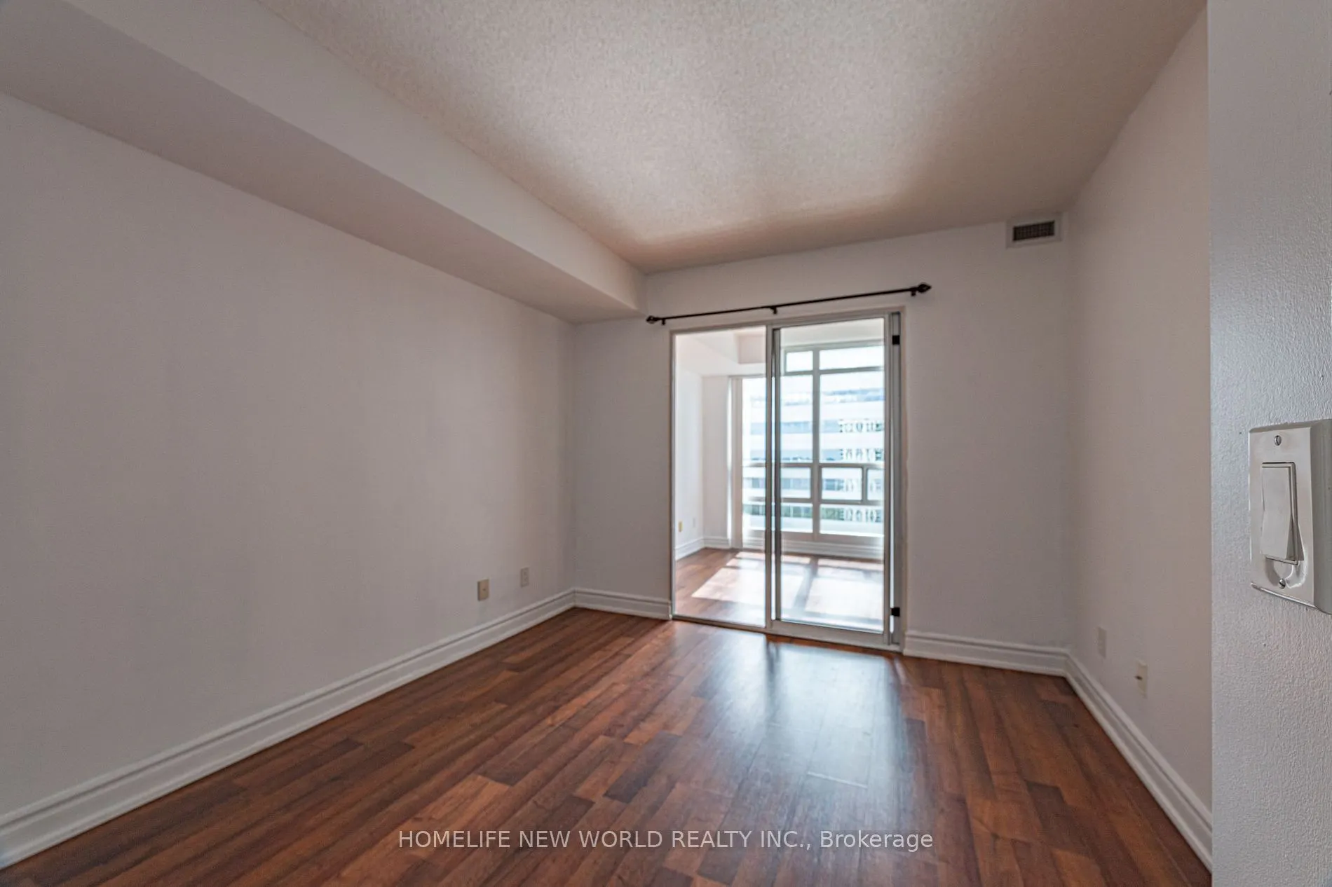 31 Bales Ave, #2103
