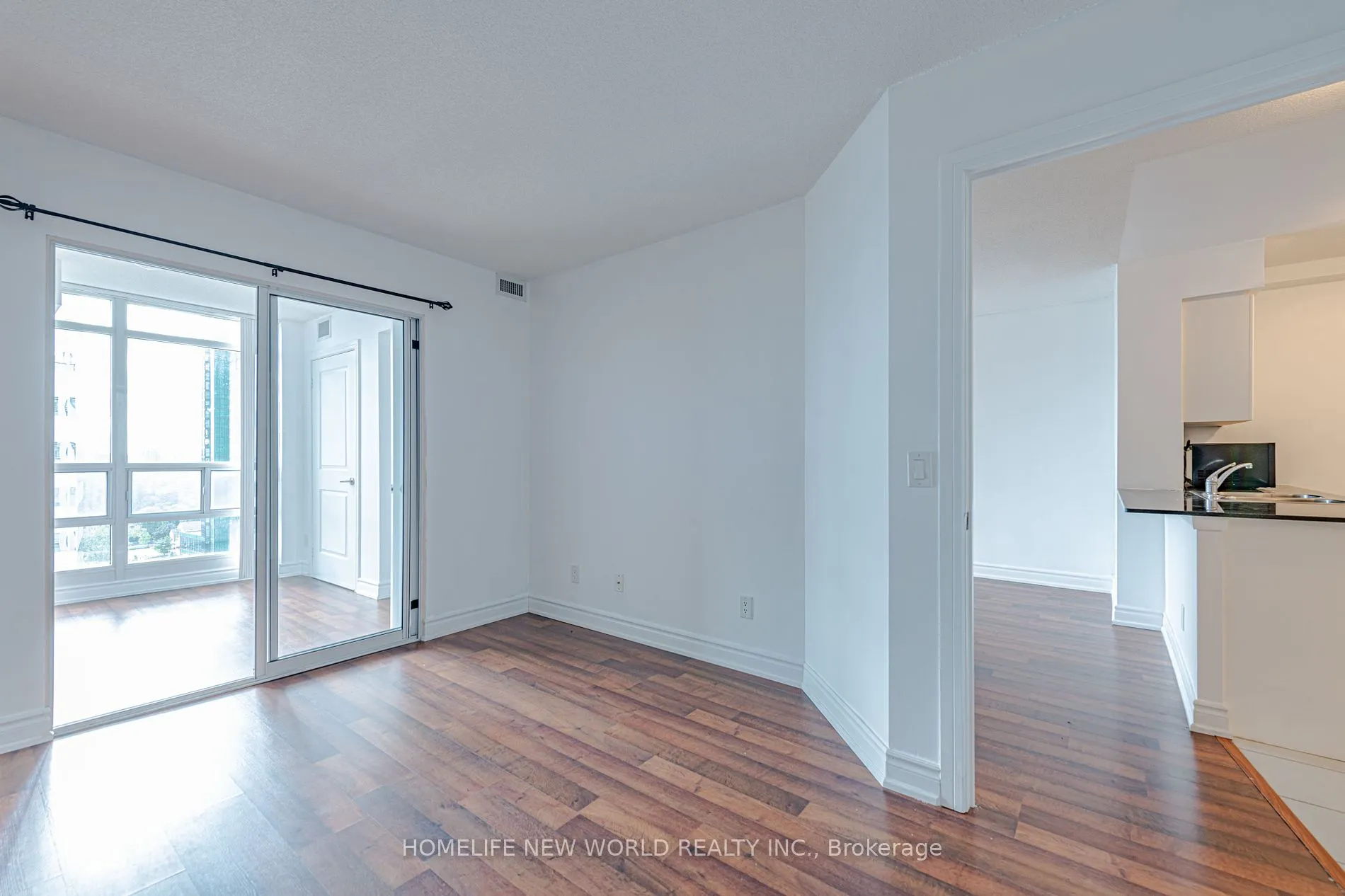 31 Bales Ave, #2103