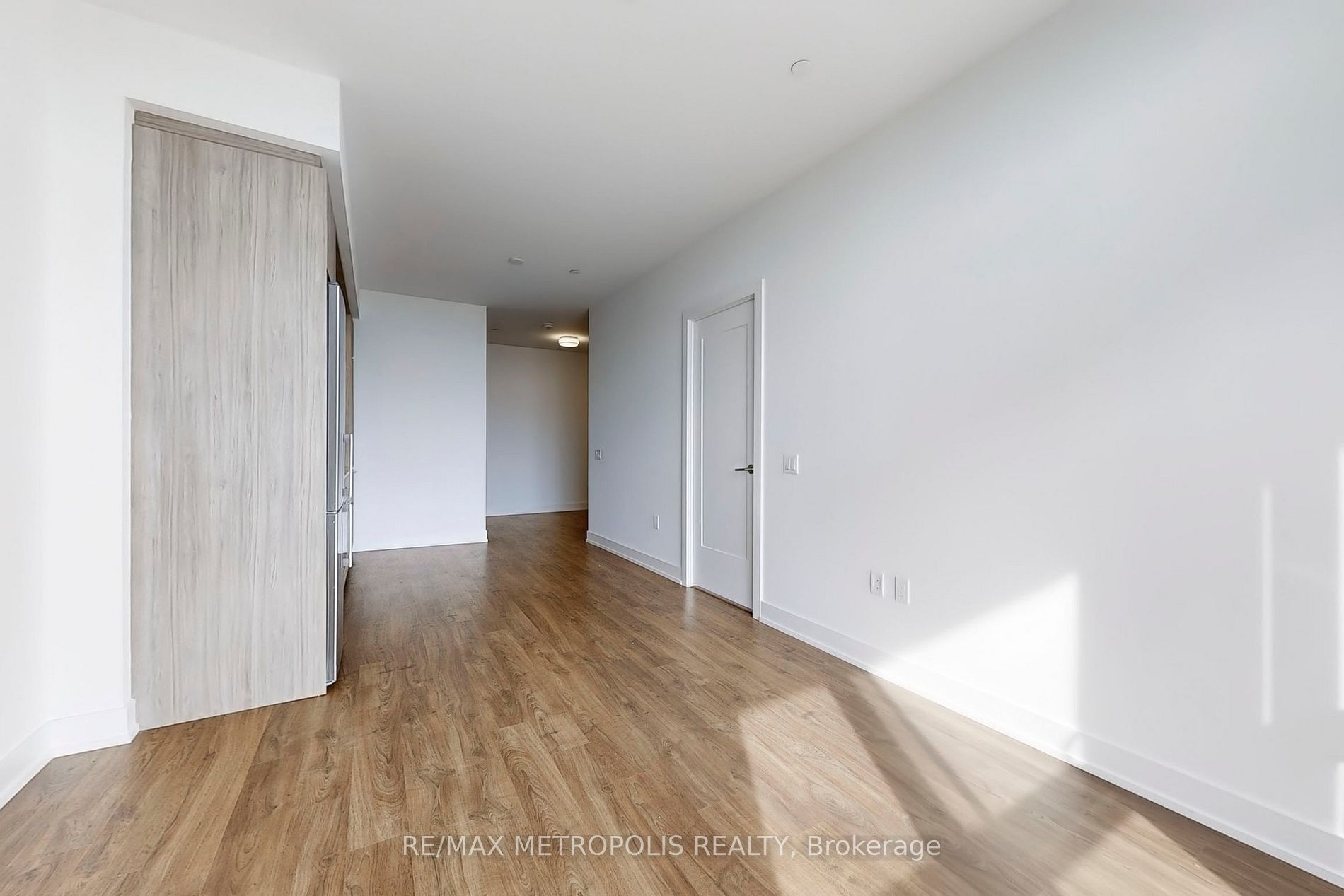 20 Inn On The Park Drive, #638