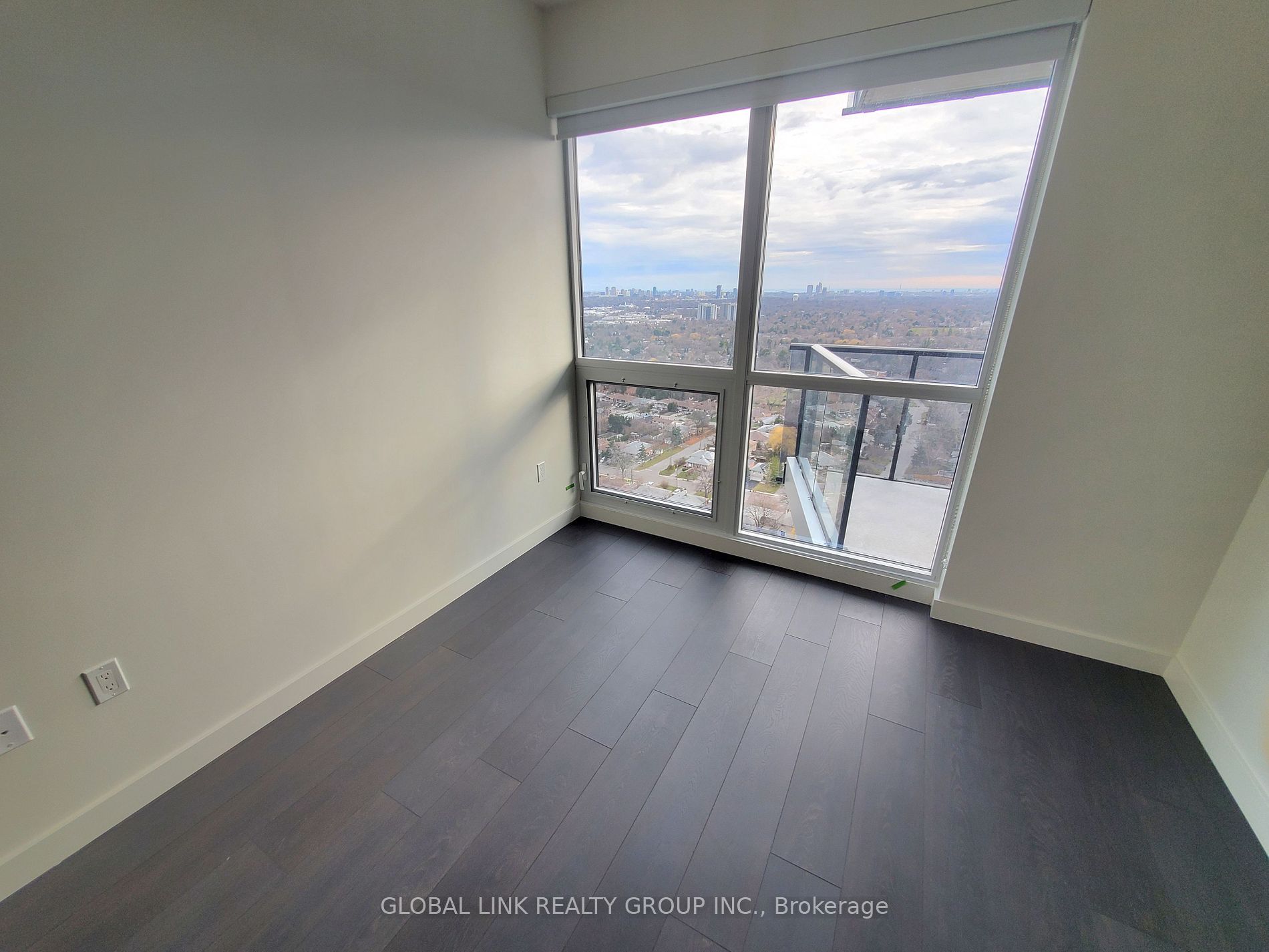 95 MCMAHON Dr, #3502