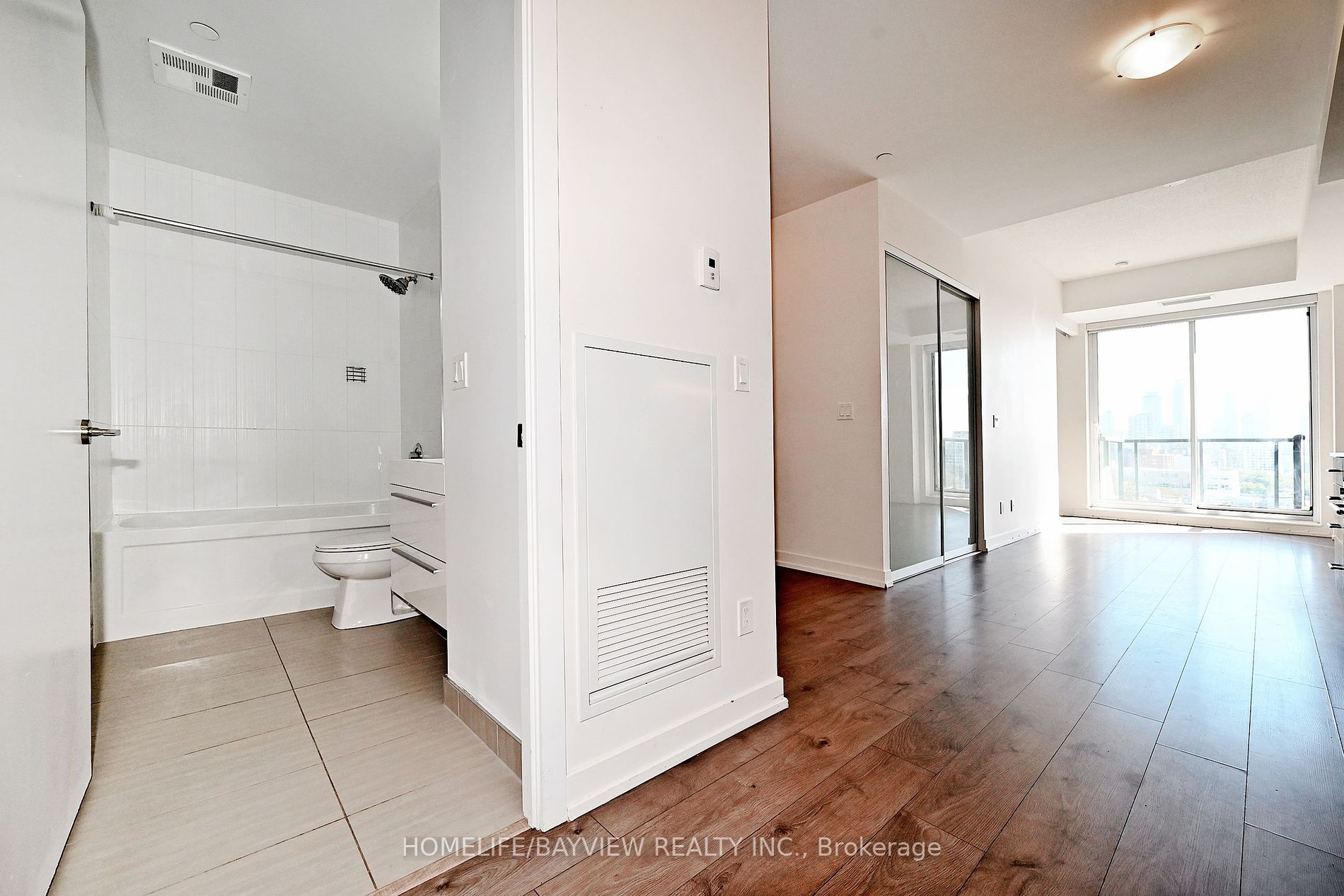 297 College St, #1009