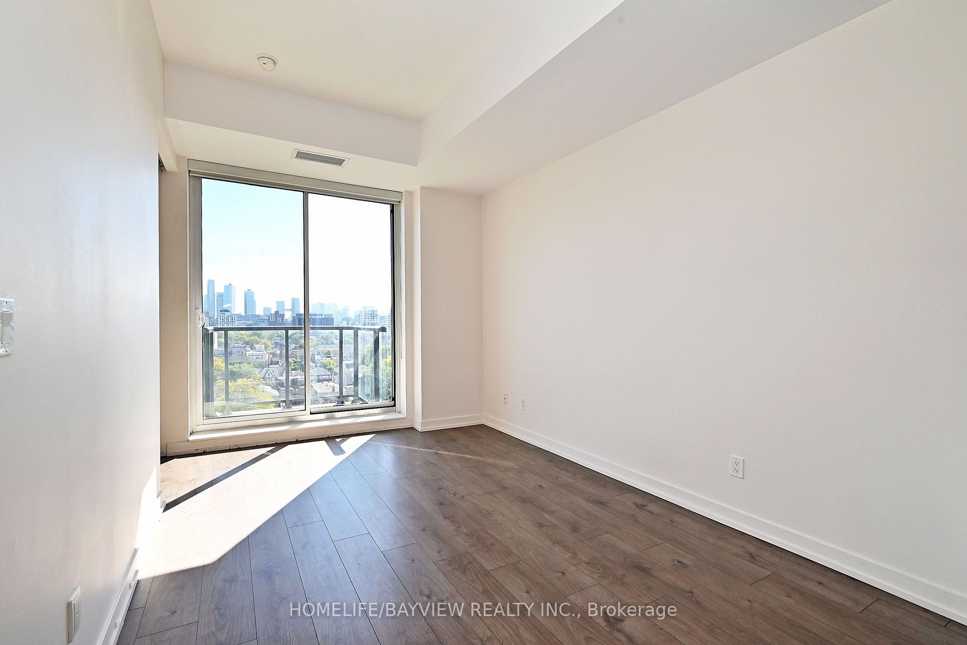 297 College St, #1009