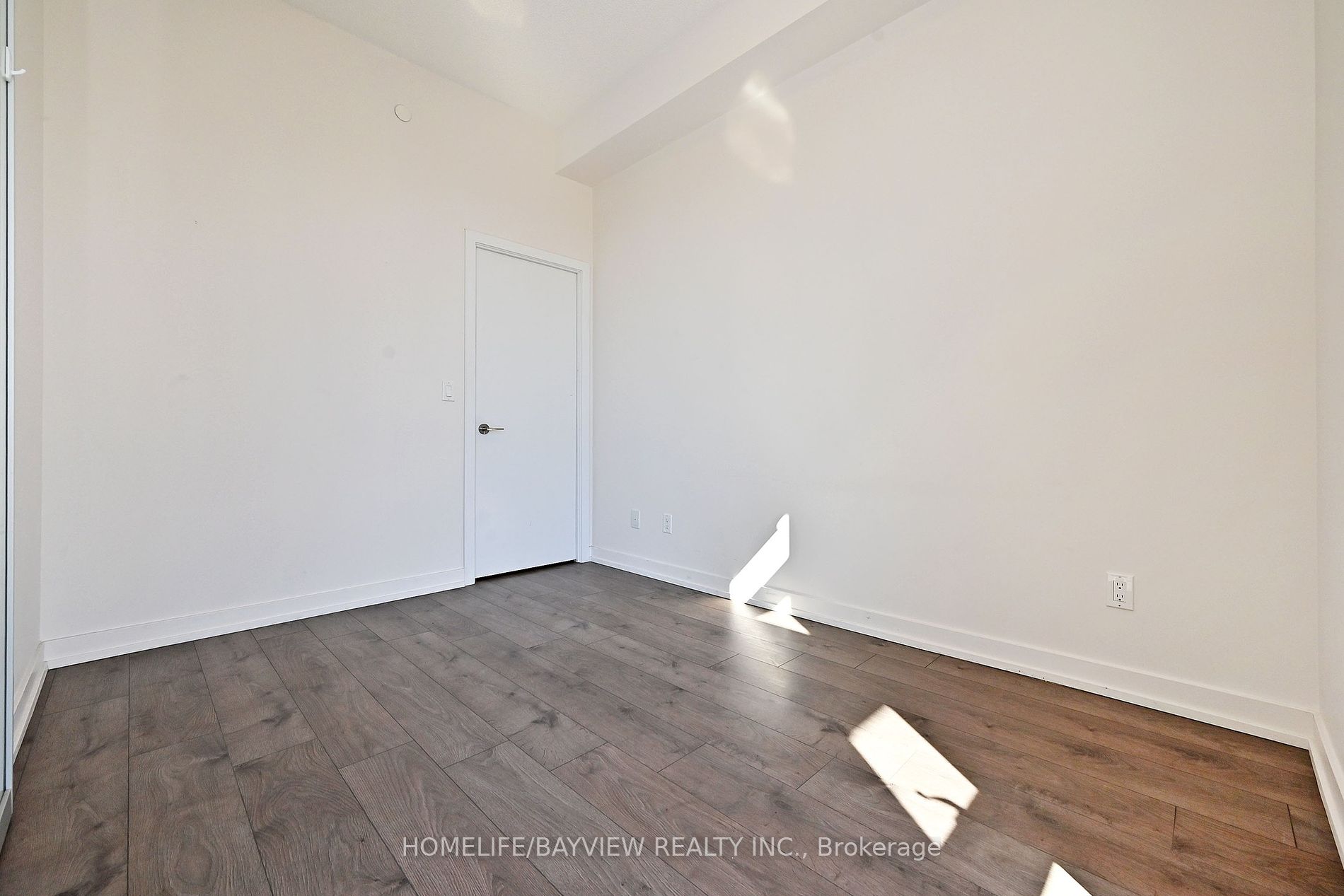 297 College St, #1009