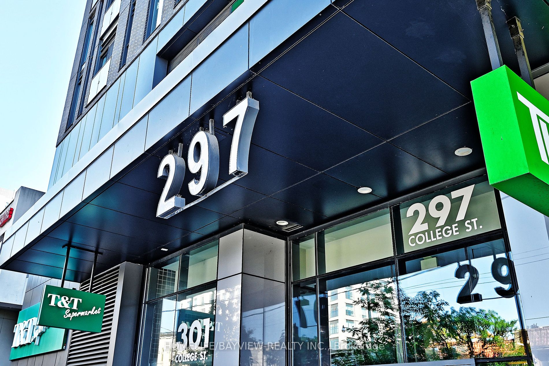 297 College St, #1009
