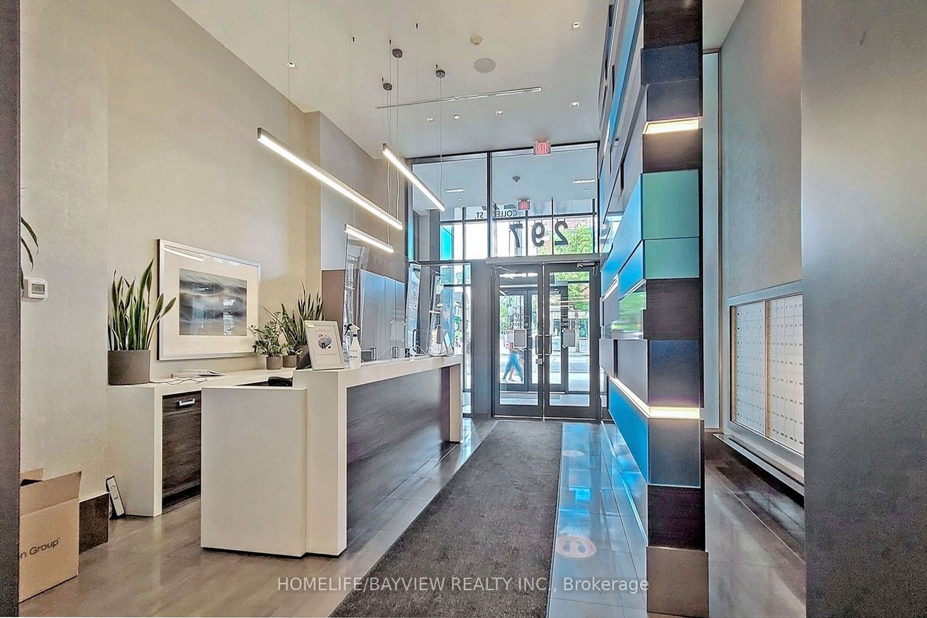 297 College St, #1009