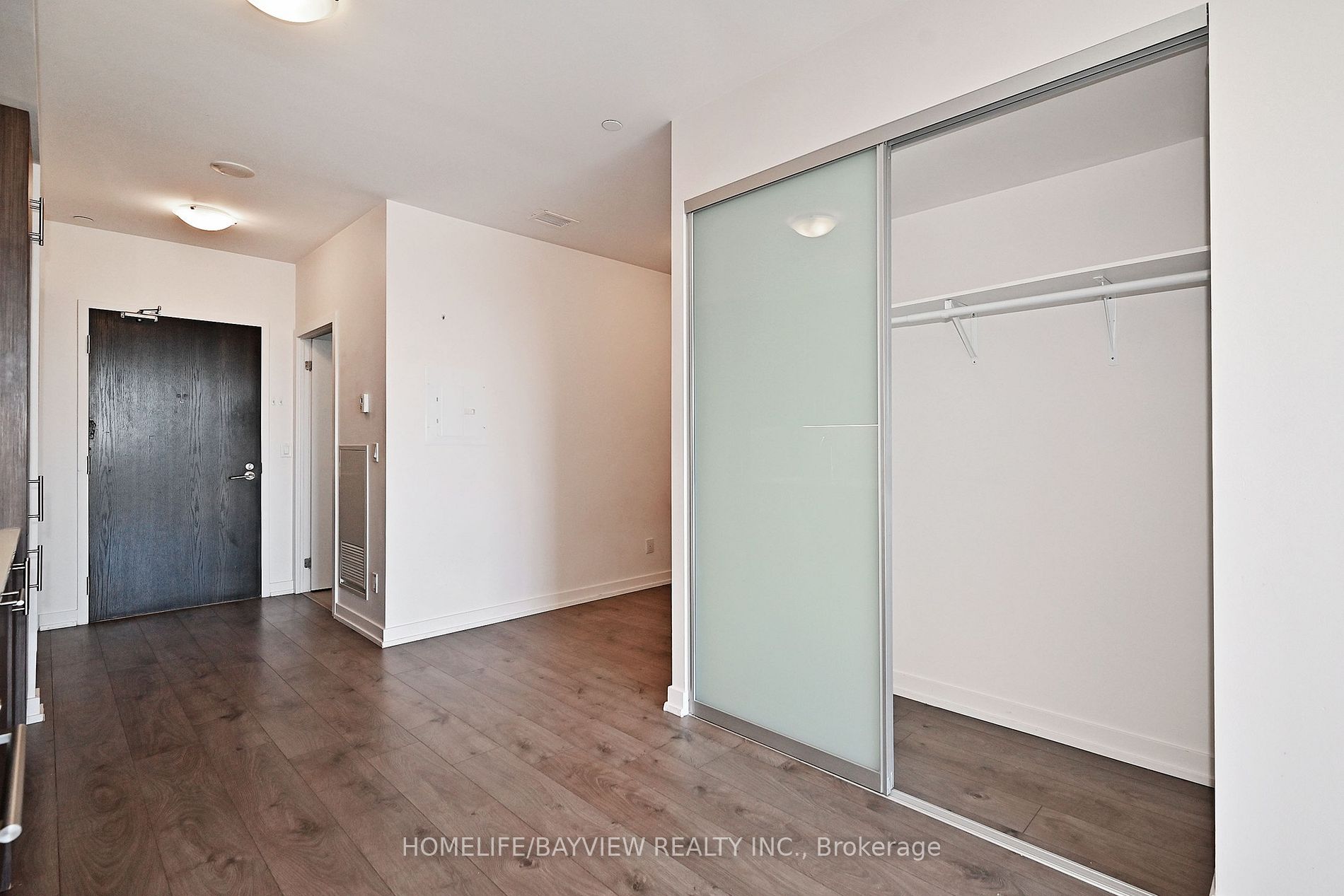 297 College St, #1009