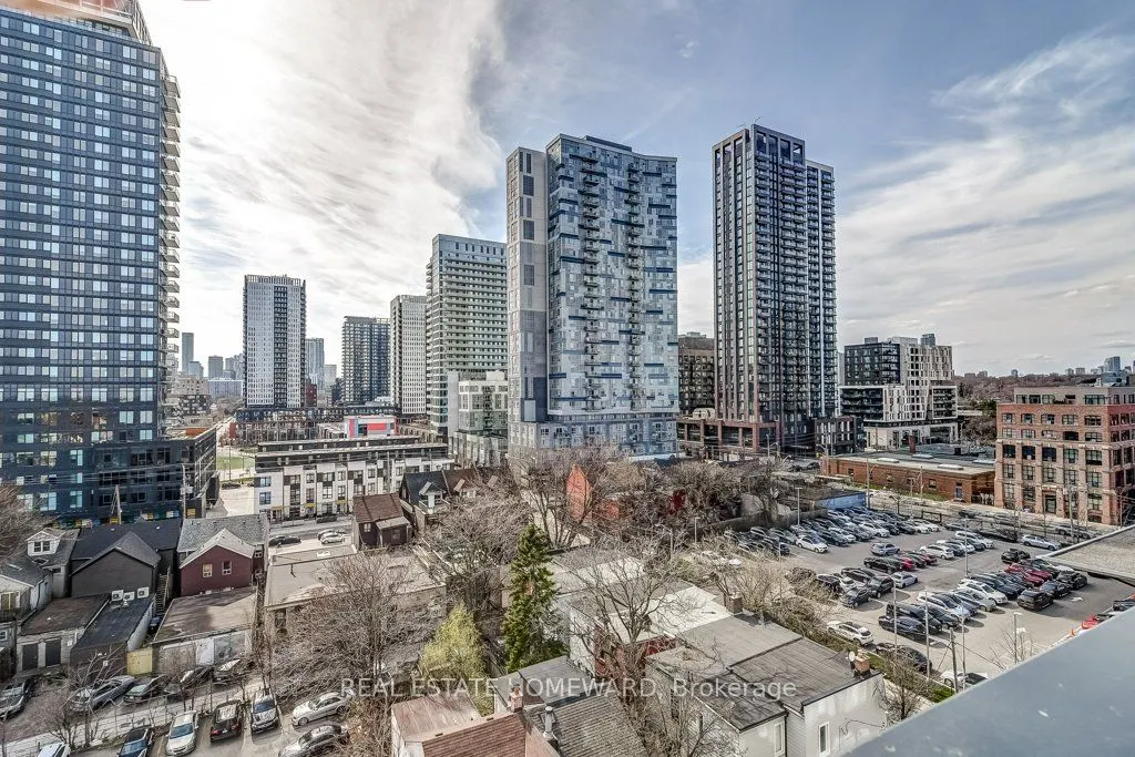 5 Defries St, #819