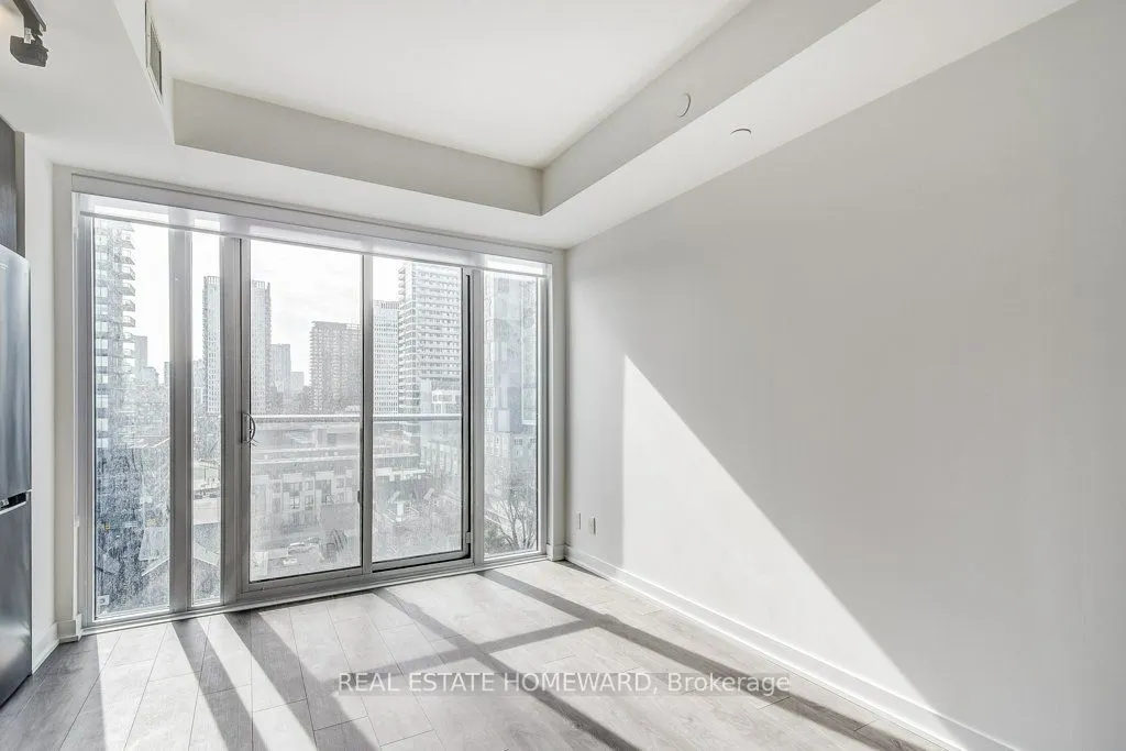 5 Defries St, #819