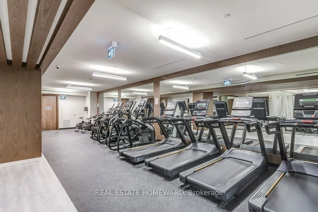 5 Defries St, #819