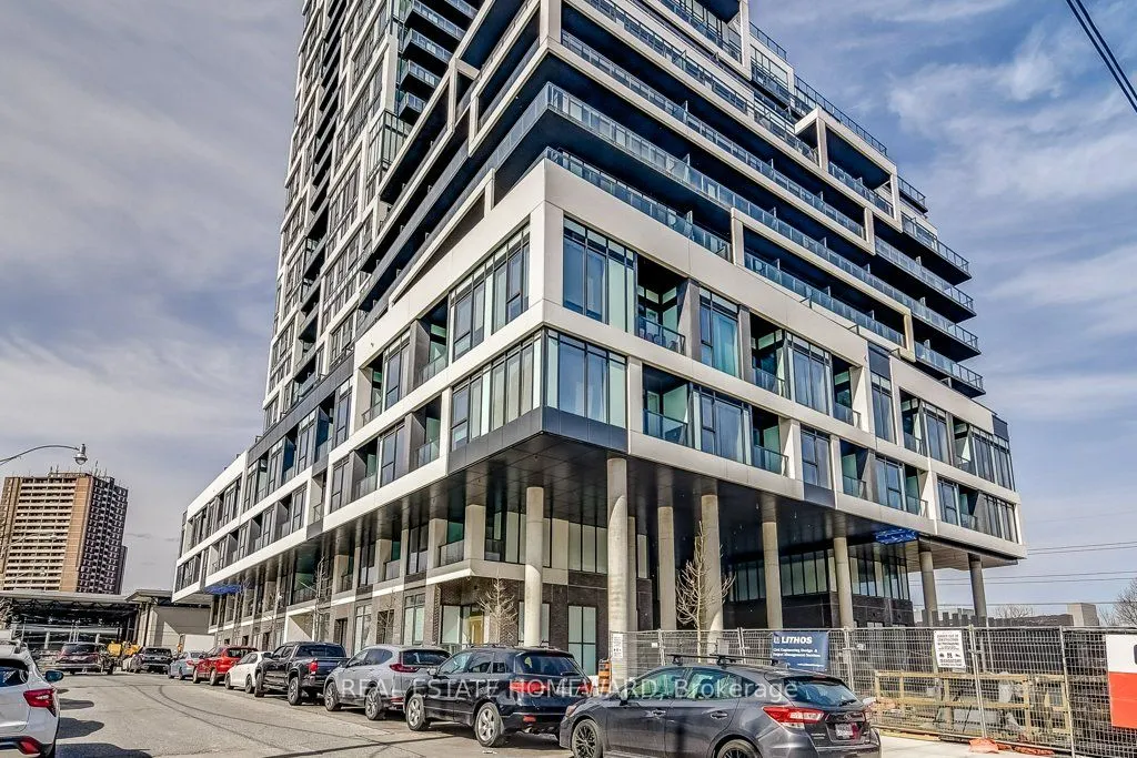 5 Defries St, #819
