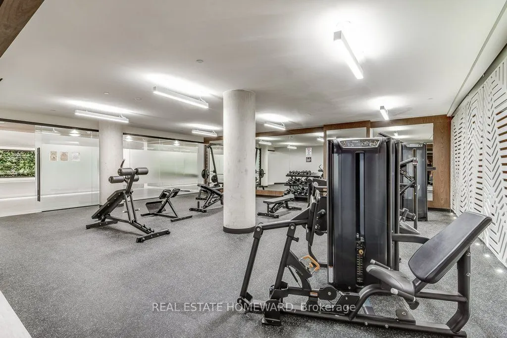 5 Defries St, #819