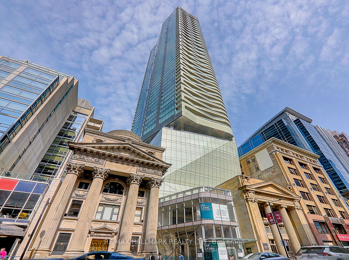 197 Yonge St, #2614