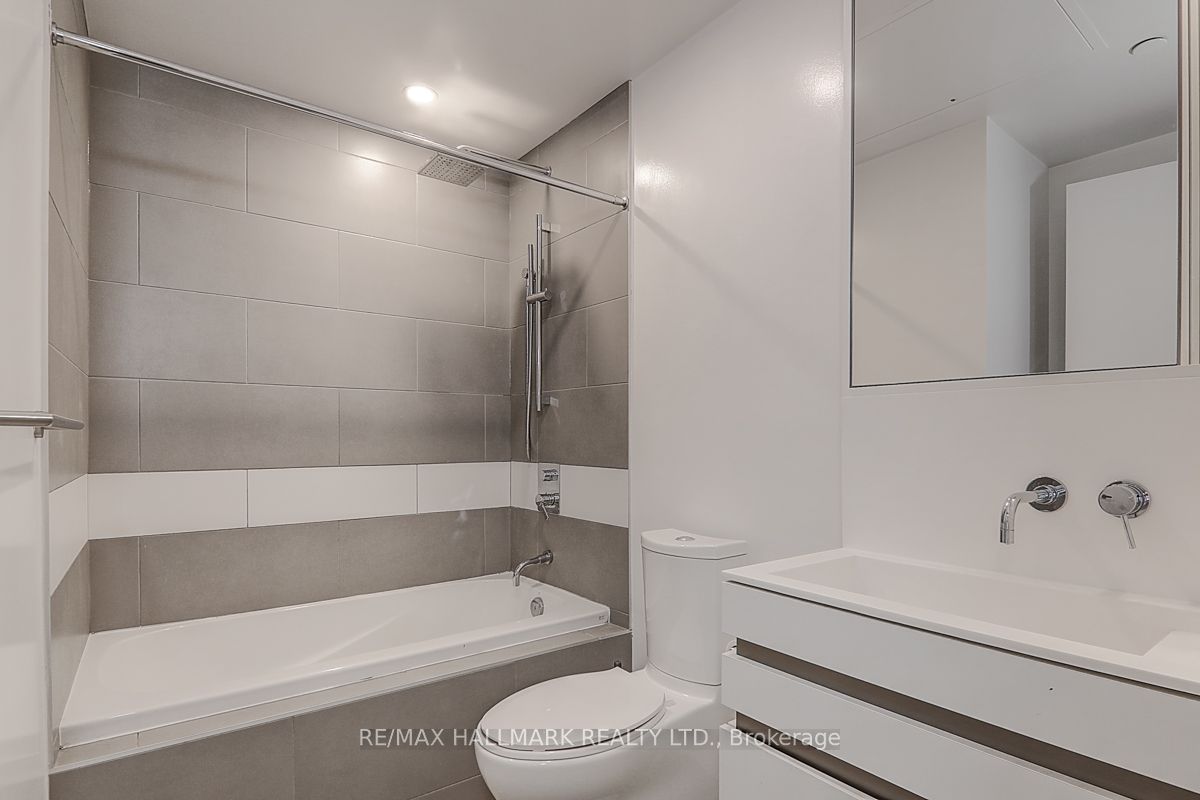197 Yonge St, #2614