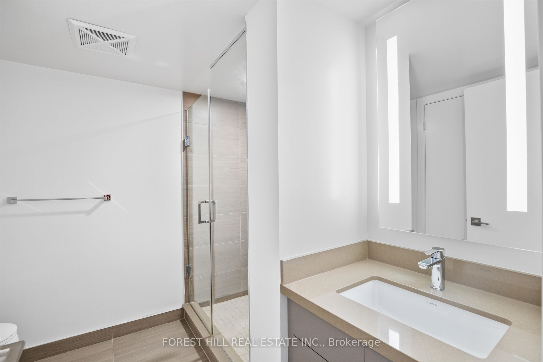 188 Cumberland St, #604