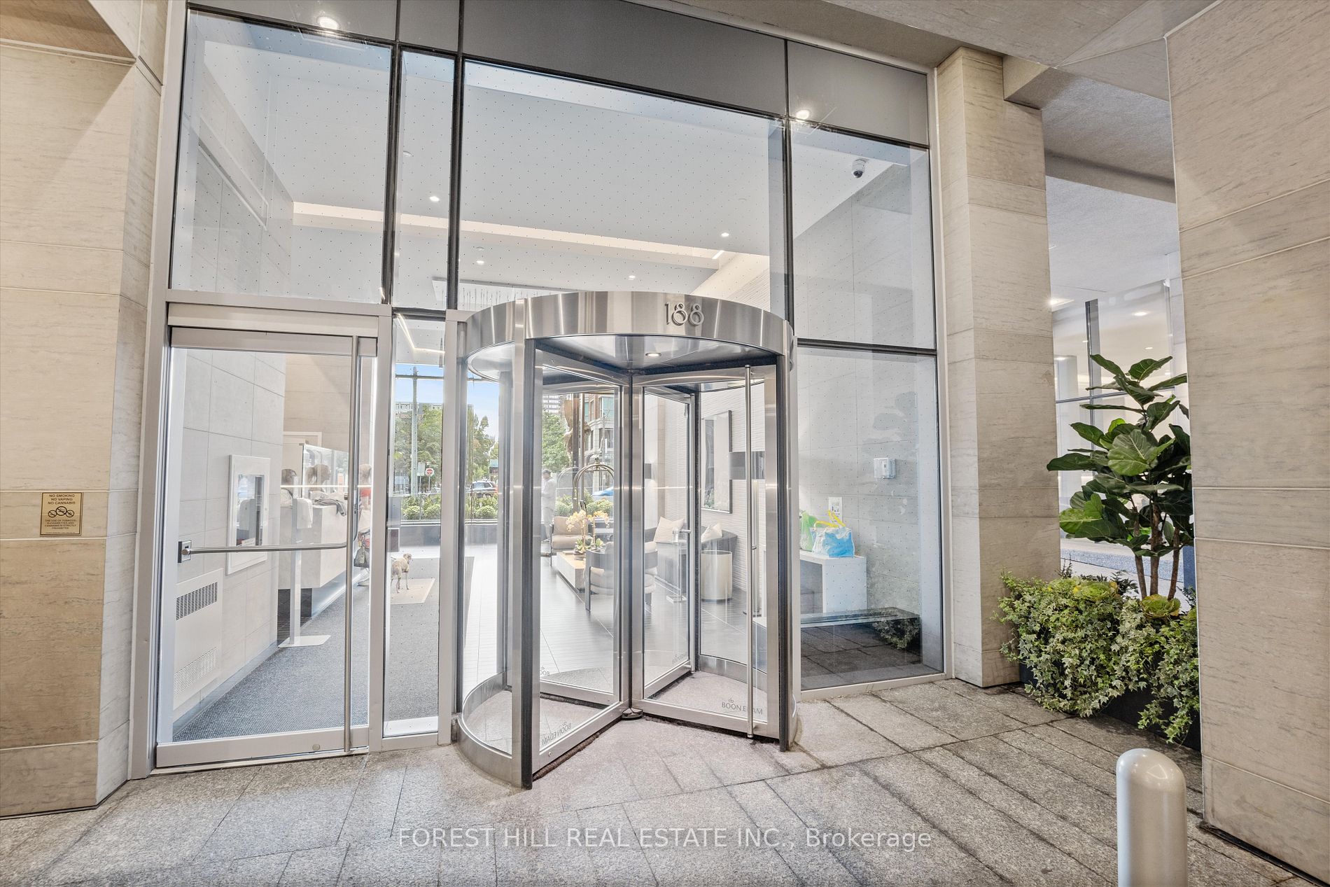 188 Cumberland St, #604