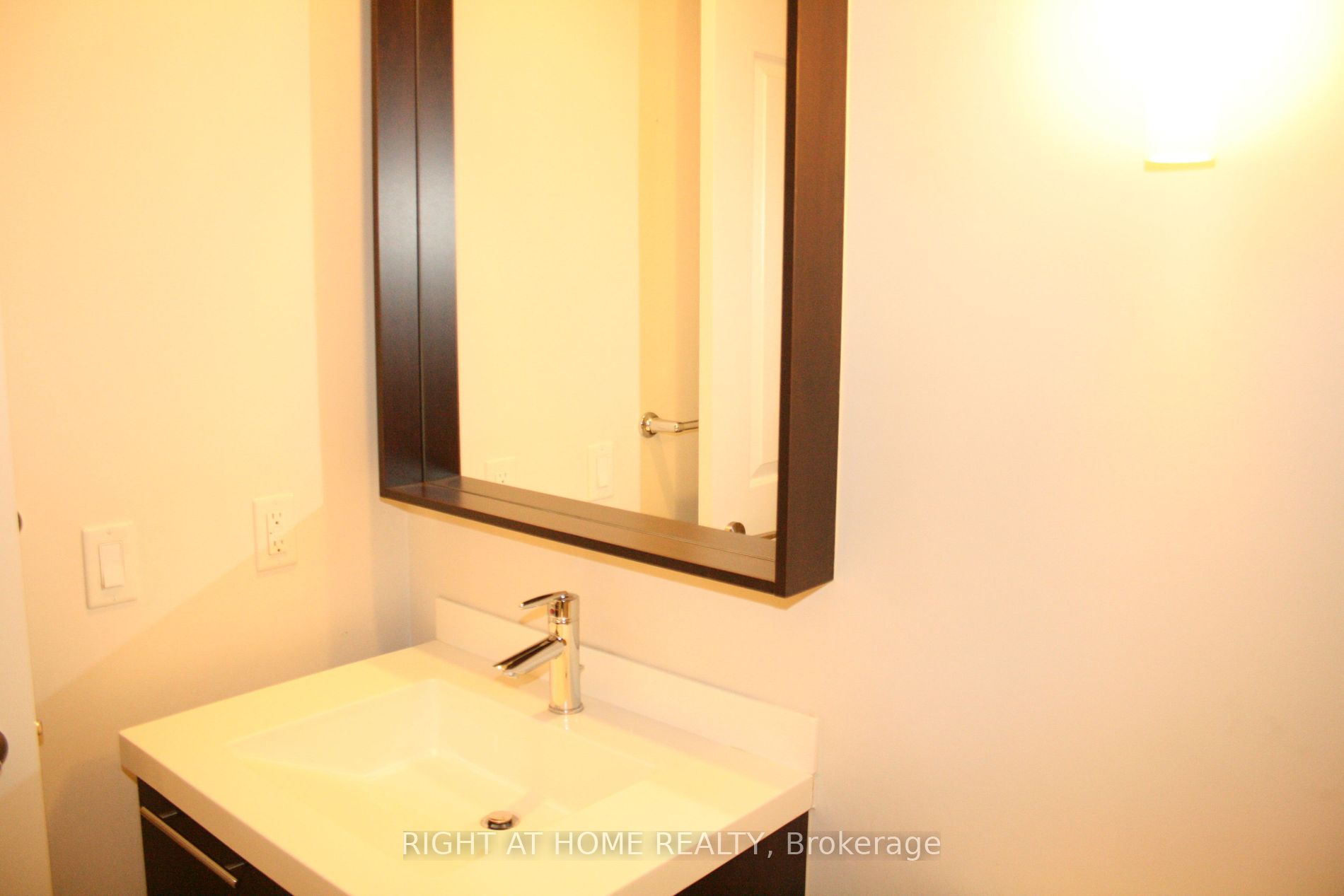100 Harrison Garden Blvd N, #211