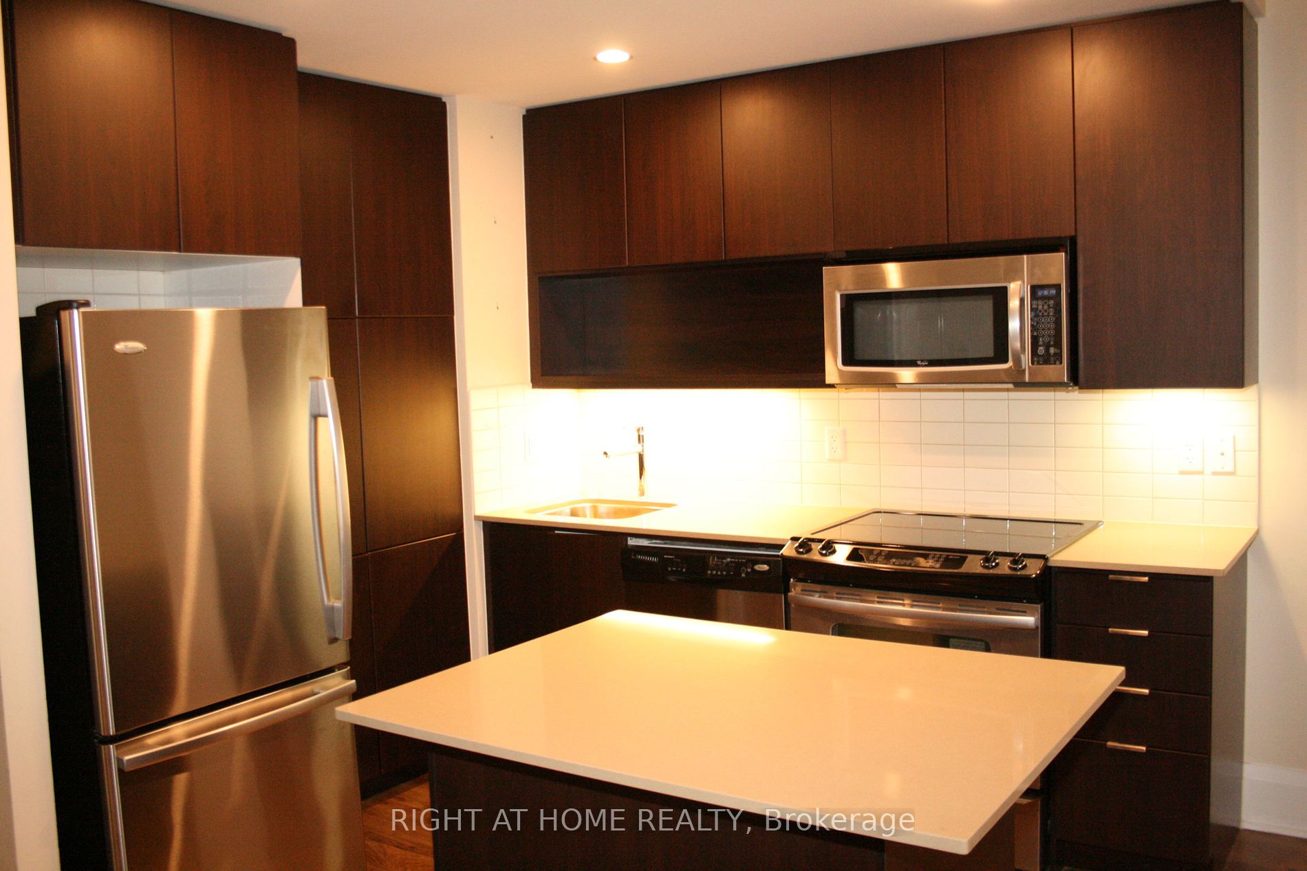 100 Harrison Garden Blvd N, #211