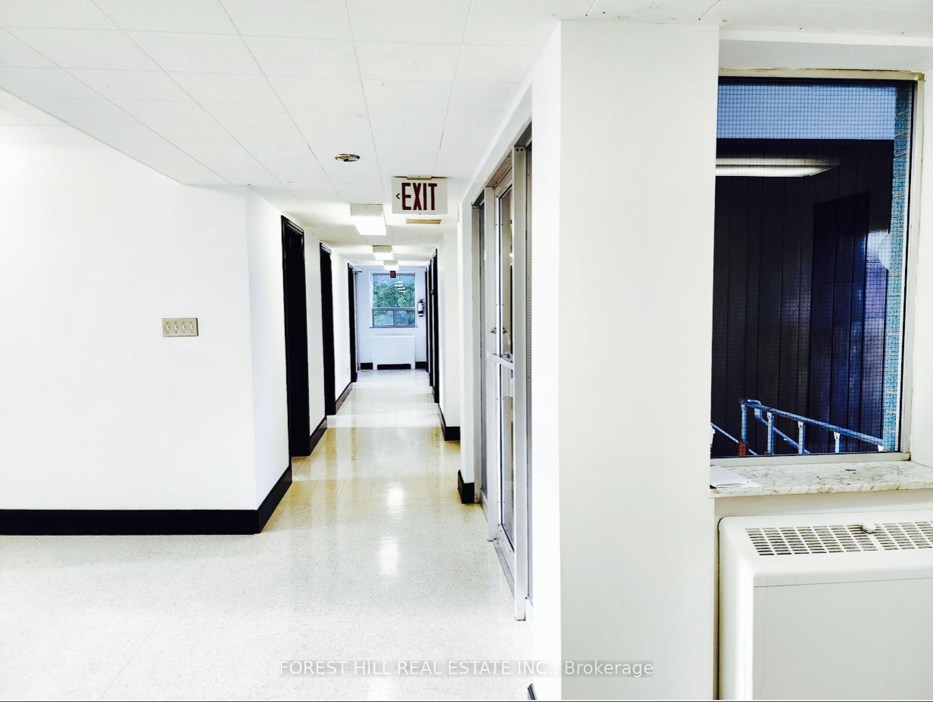 226 Bathurst St, #300