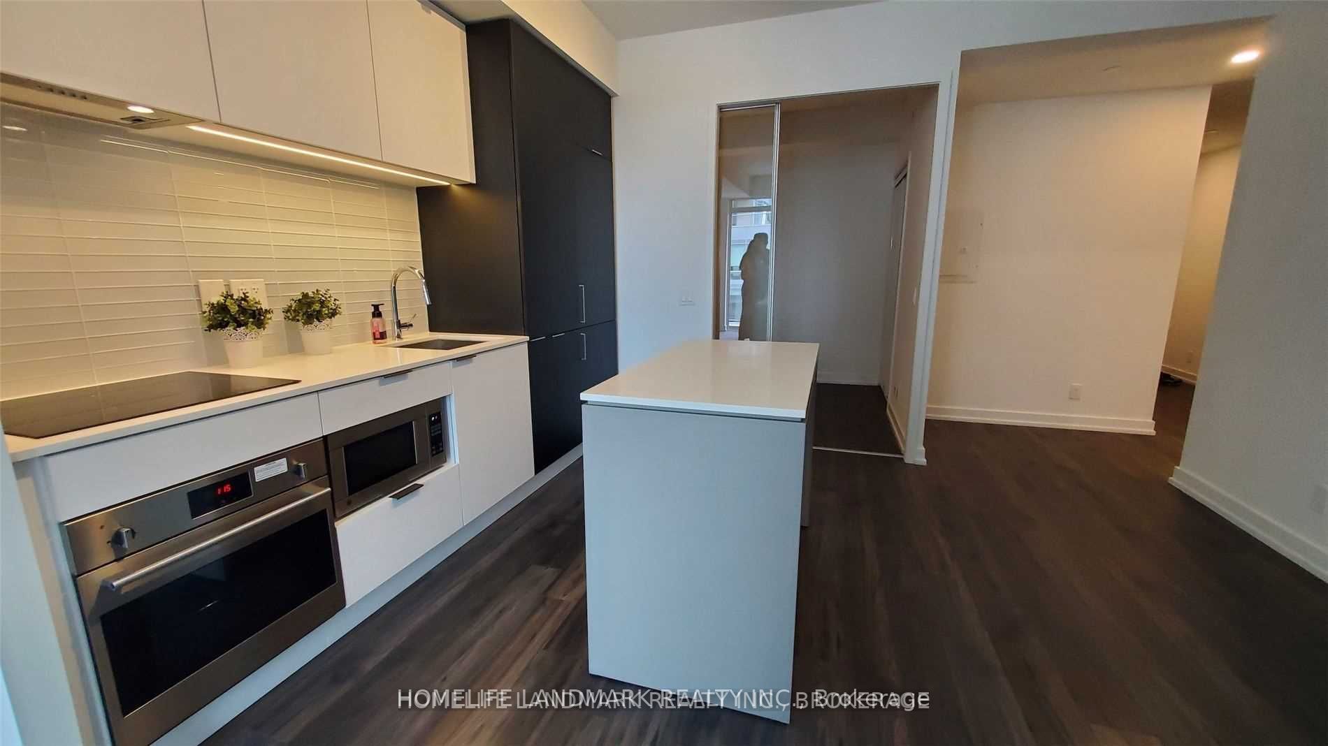 33 Helendale Ave, #622