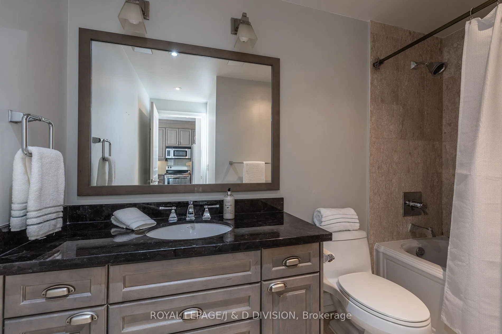 20 Burkebrook Pl, #426